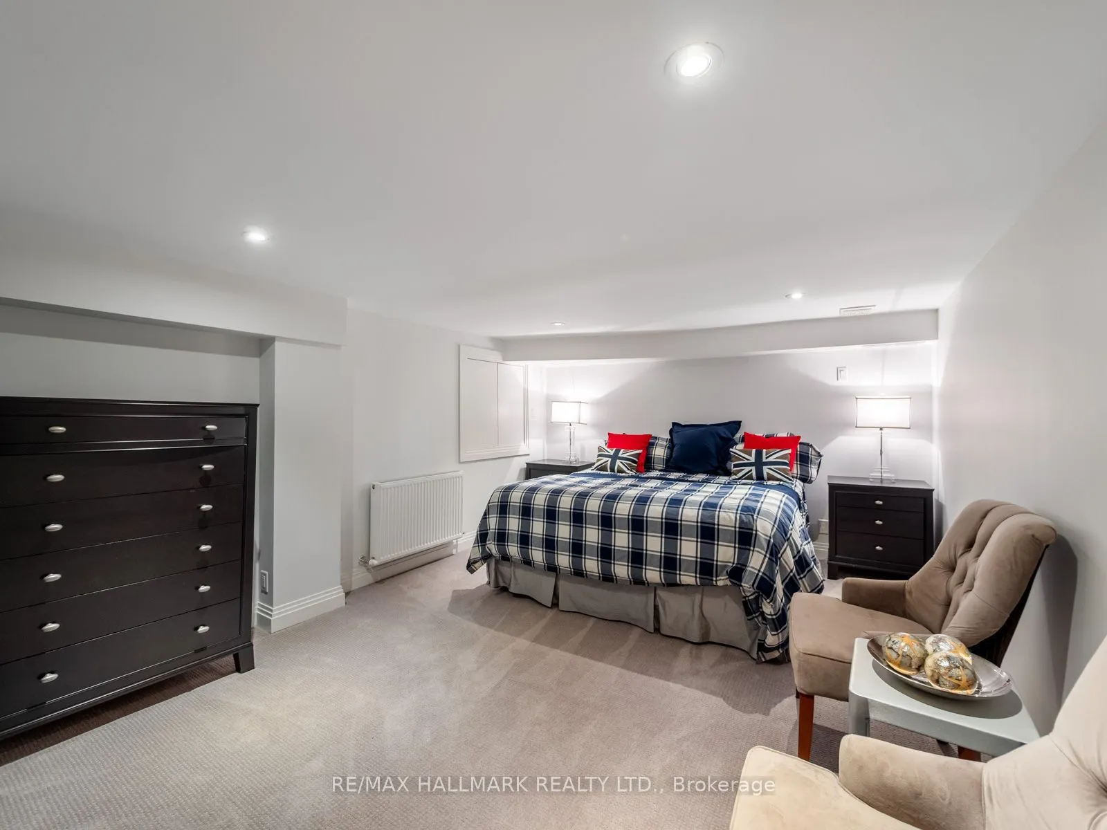 81 Macpherson Avenue