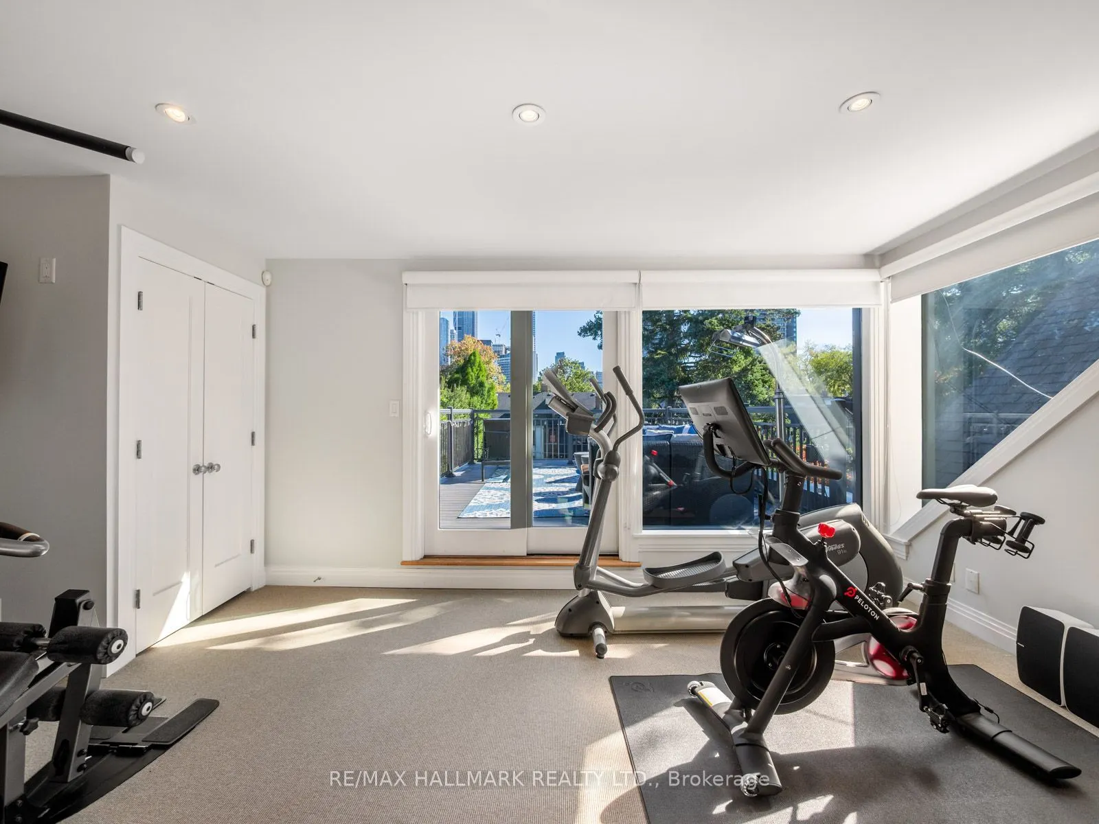 81 Macpherson Avenue