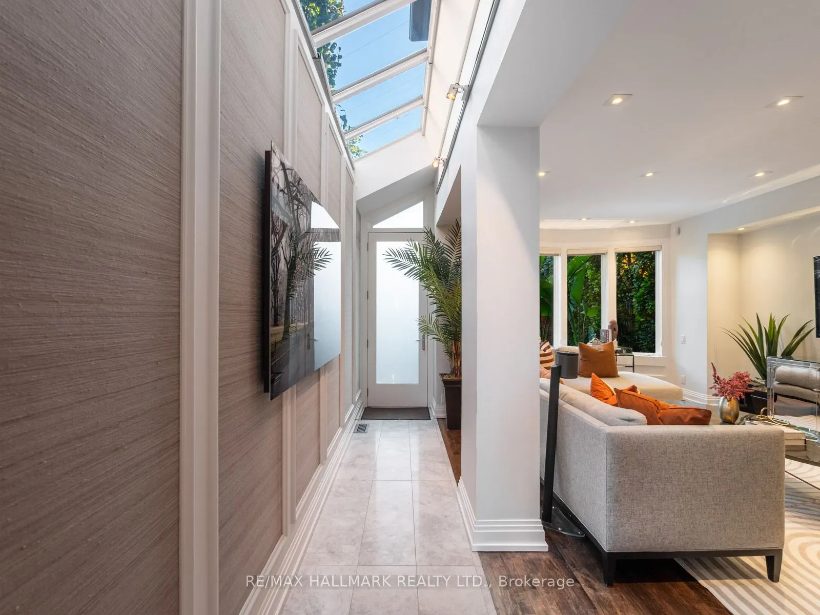 81 Macpherson Avenue