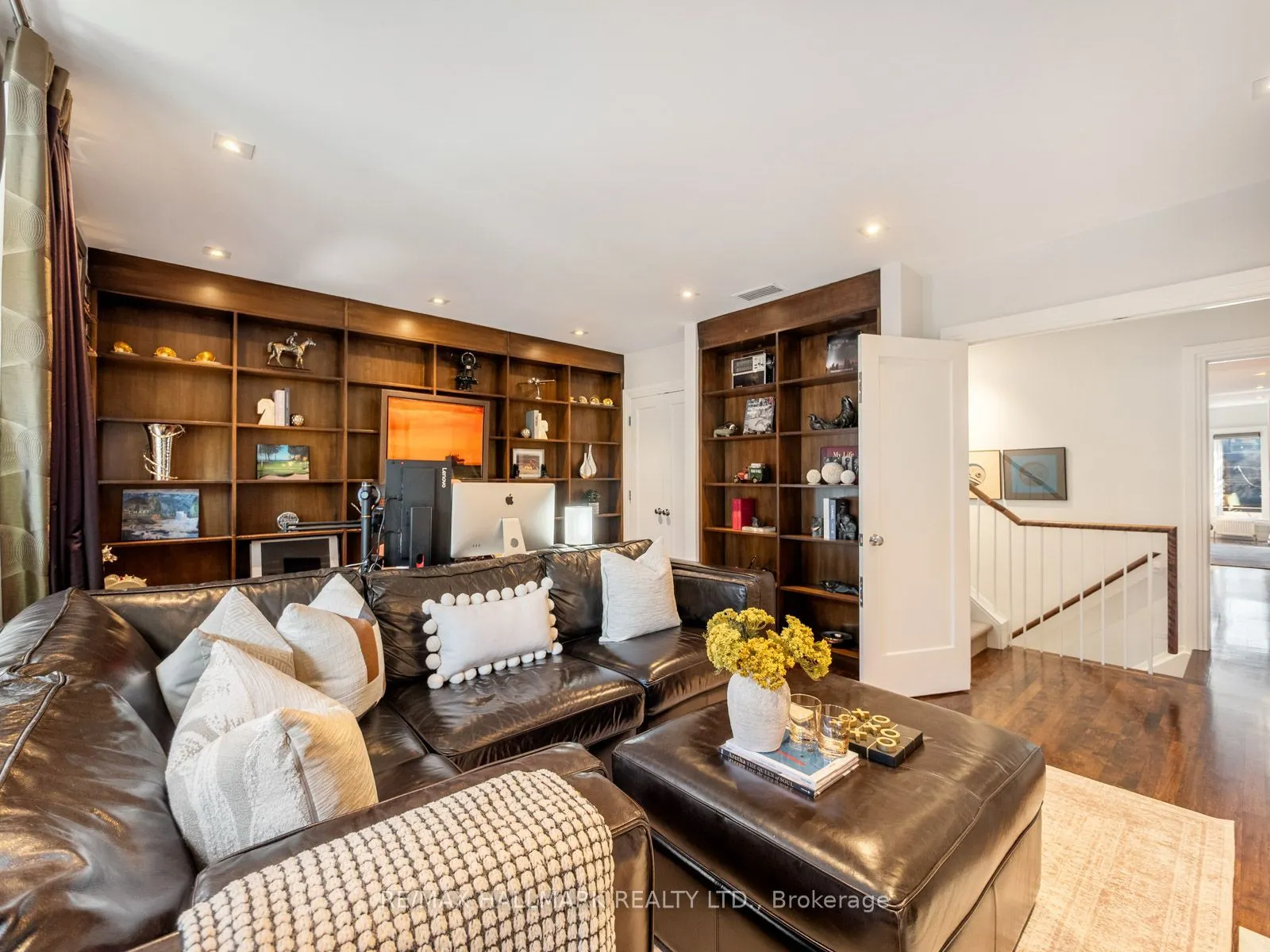 81 Macpherson Avenue