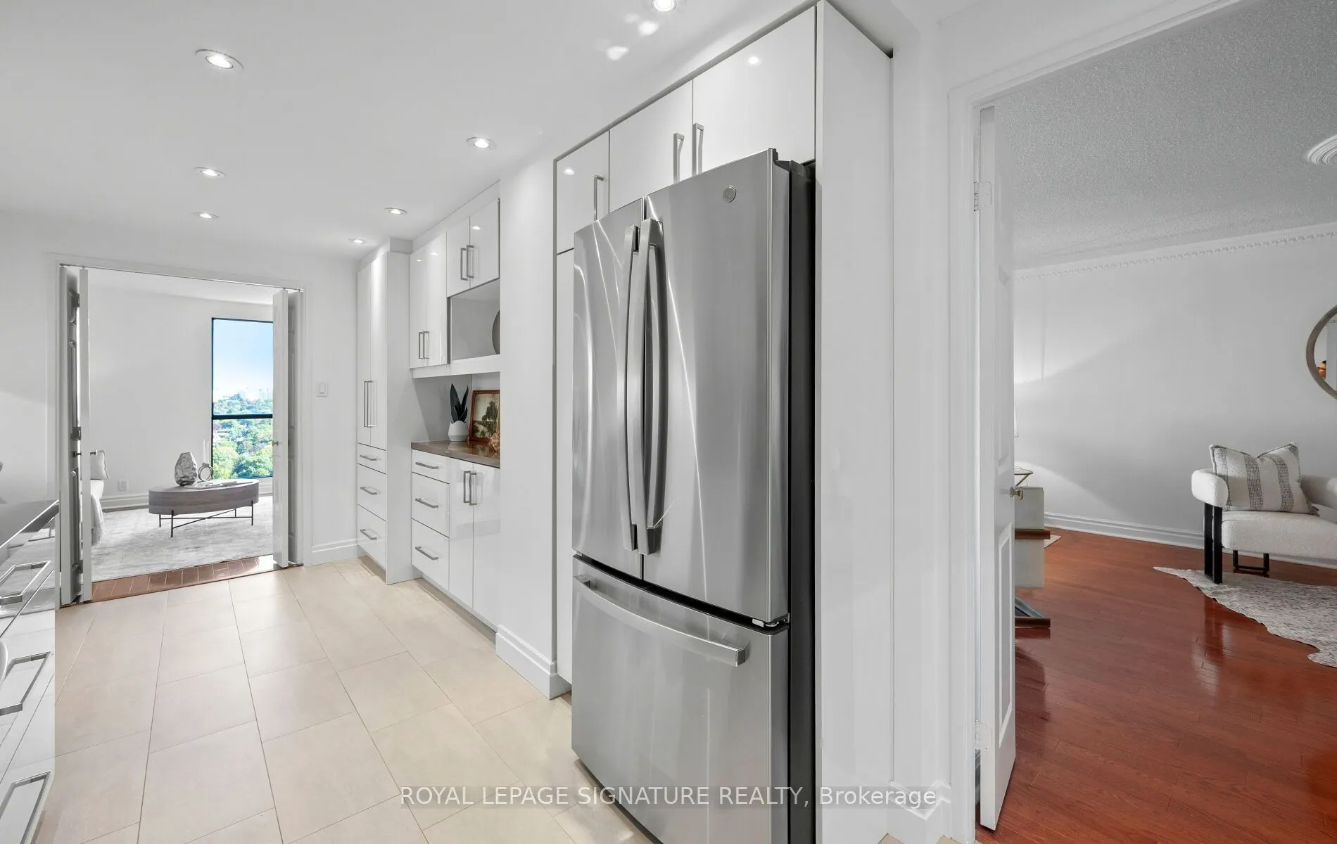 1 Concorde Place #1704