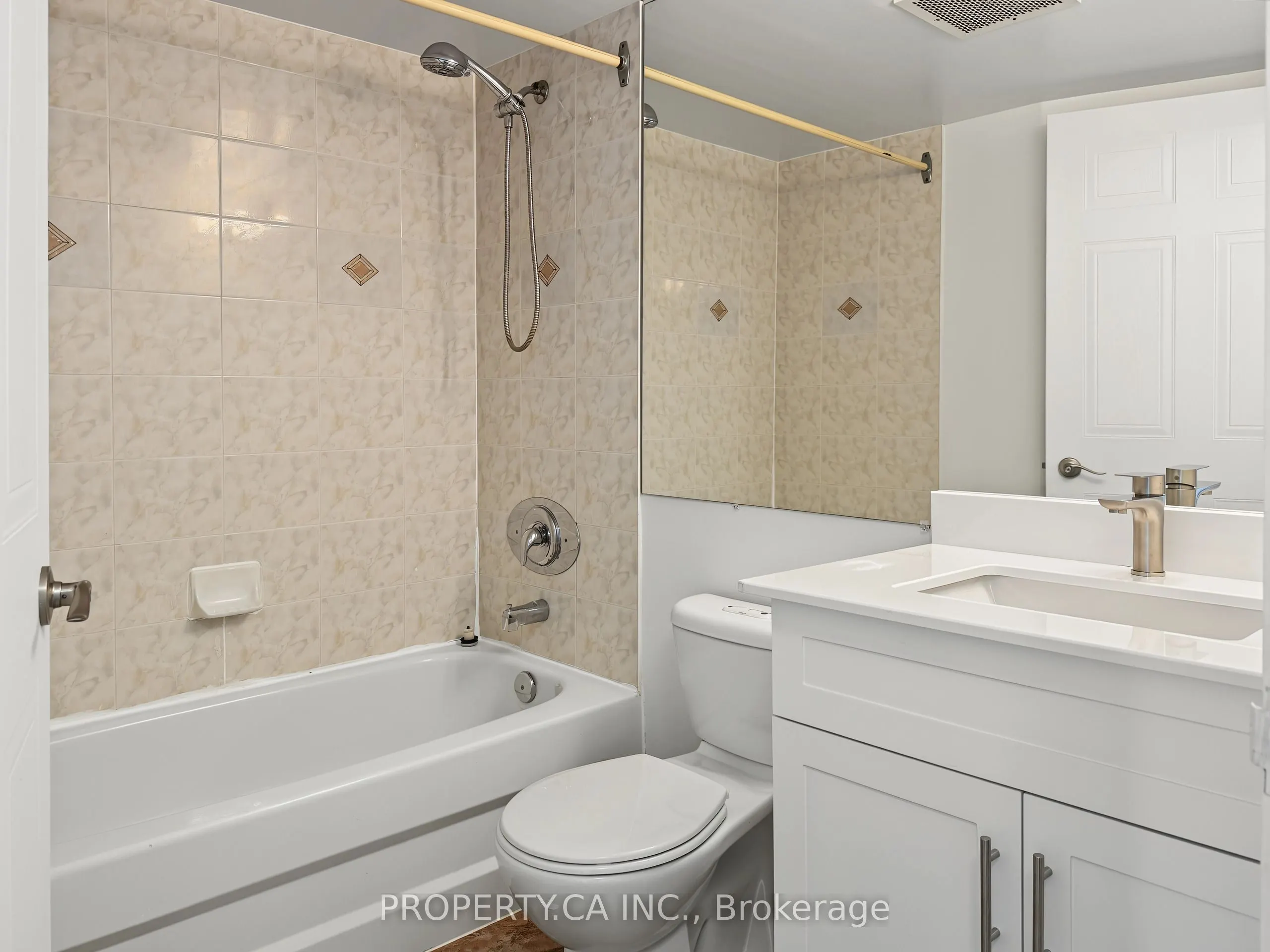 238 Doris Avenue #812