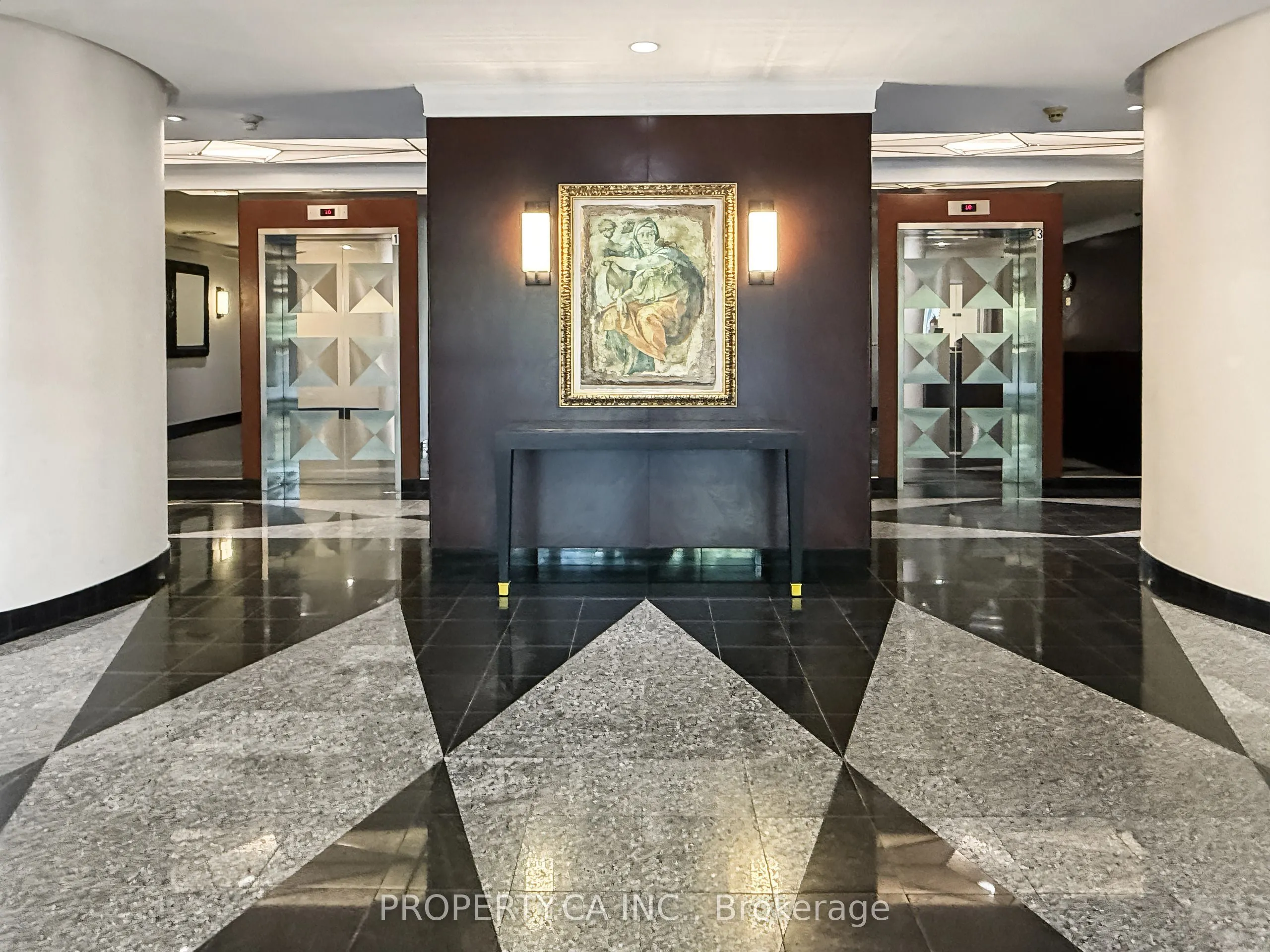 238 Doris Avenue #812
