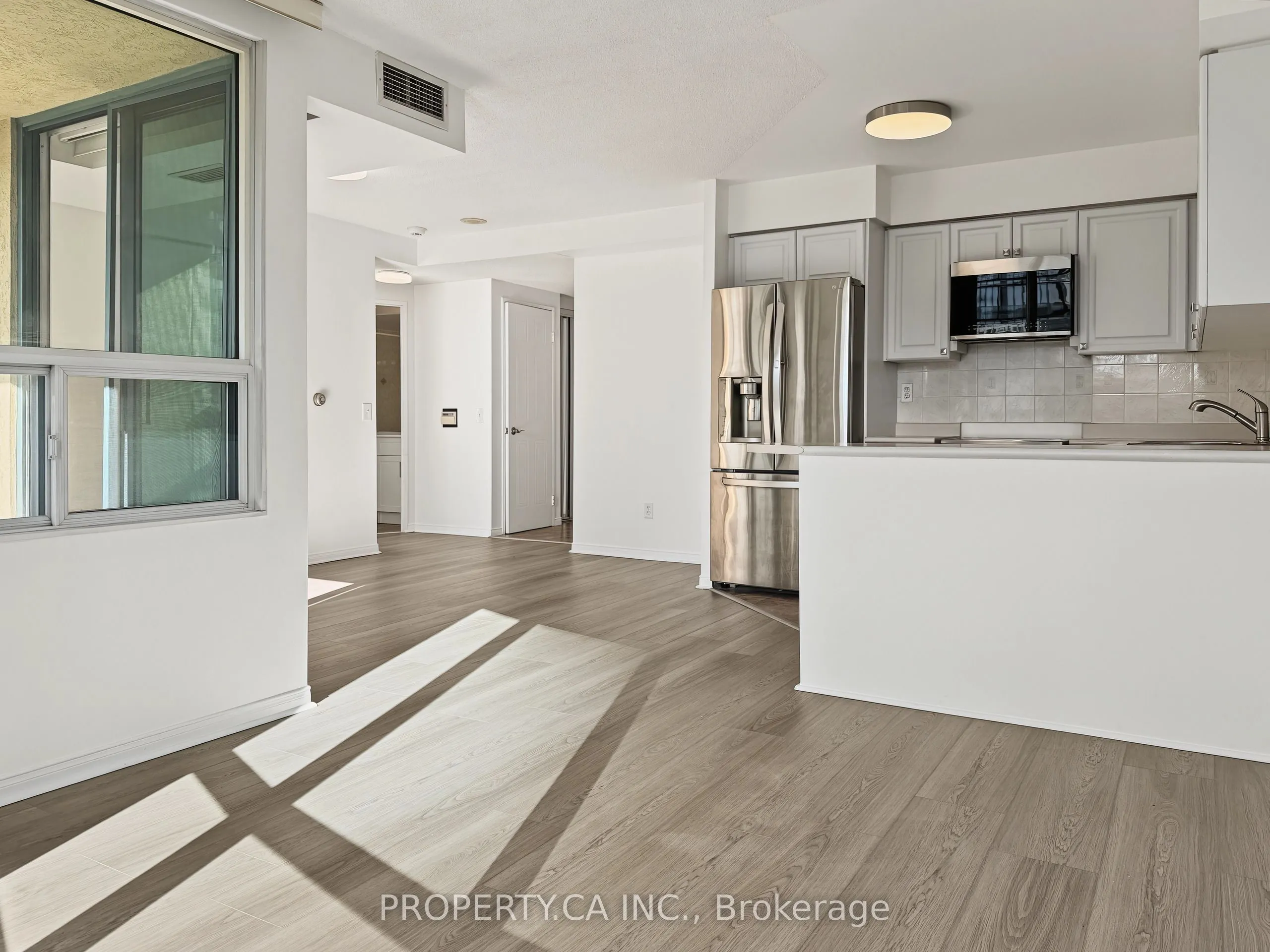 238 Doris Avenue #812
