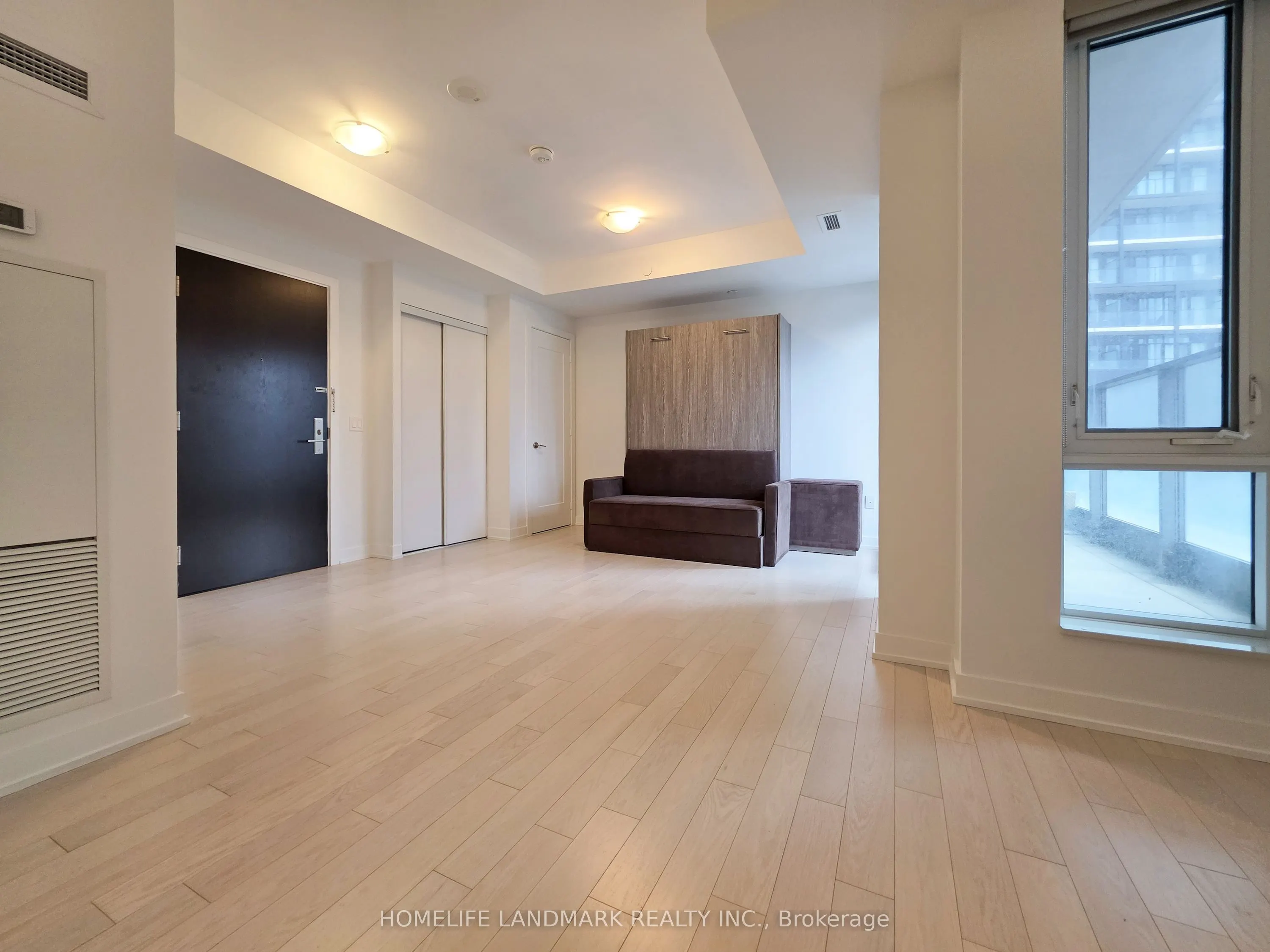 330 Richmond Street W #605