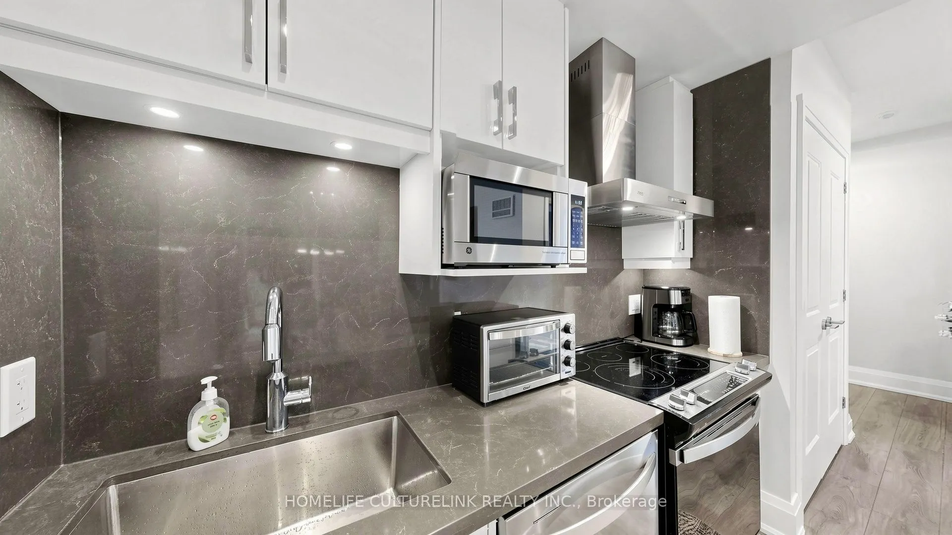 100 Harrison Garden Boulevard #1123
