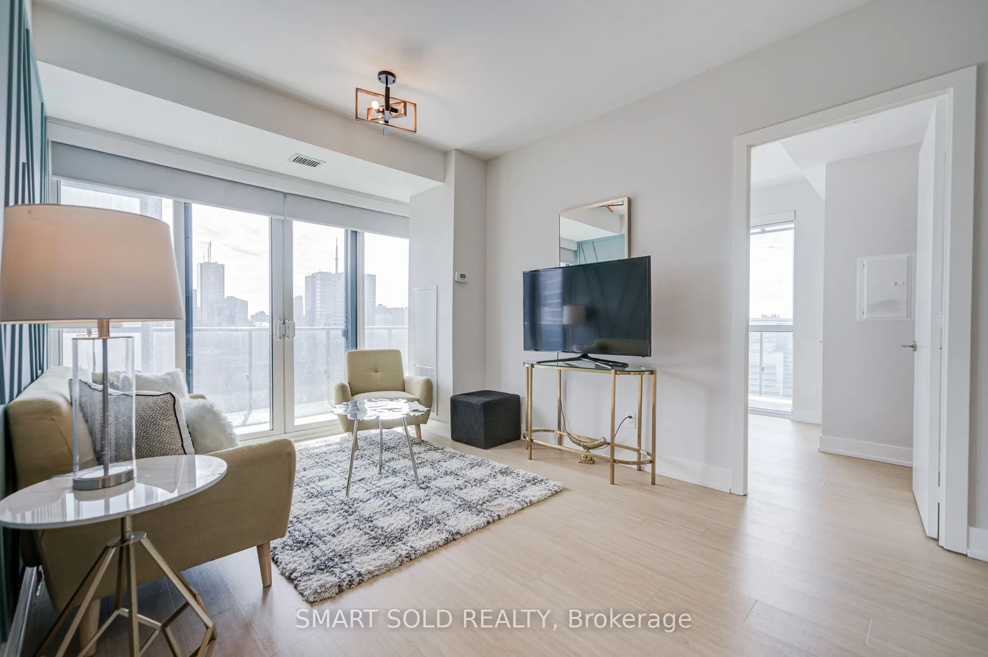 7 Grenville Street #3211