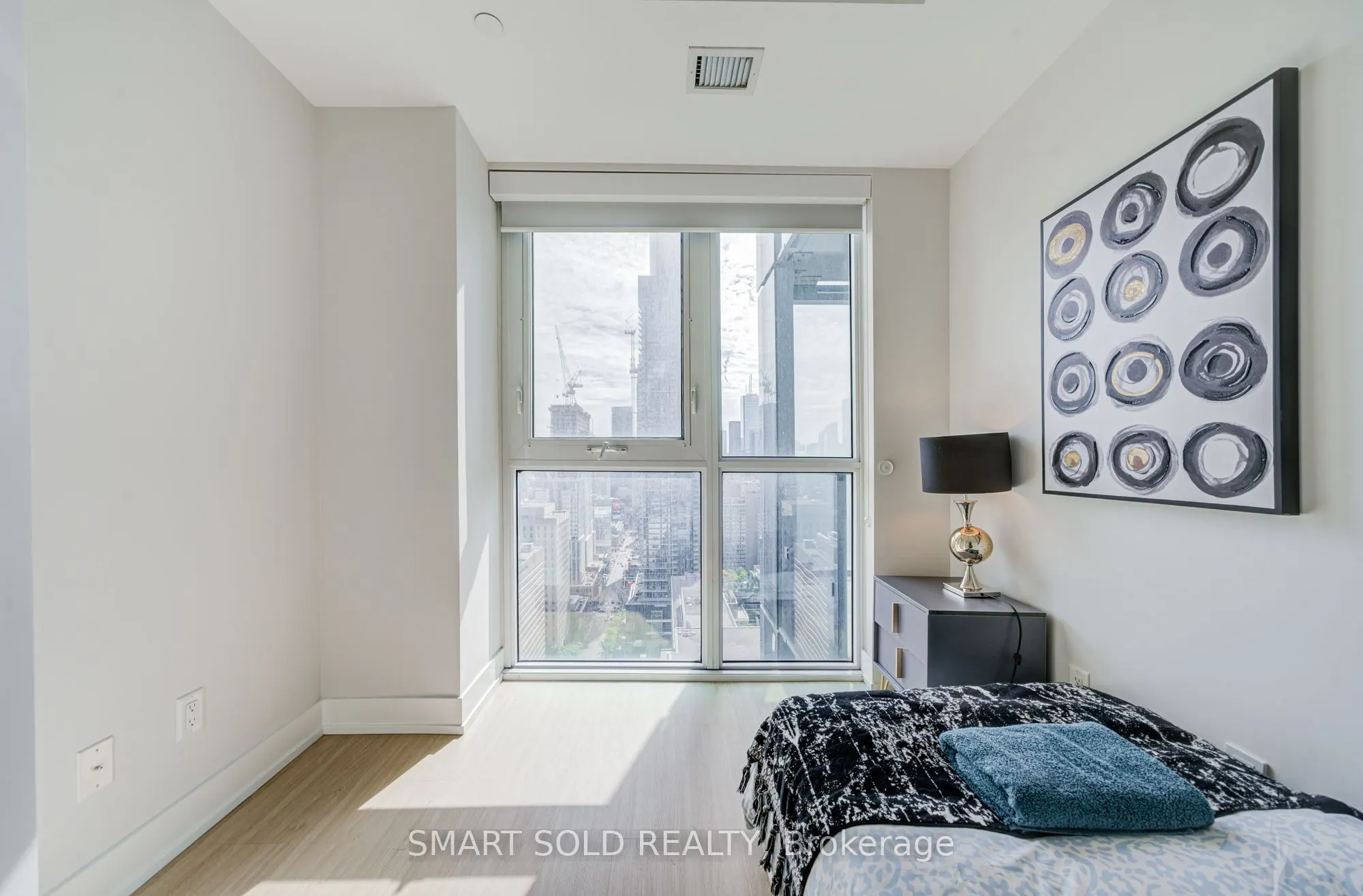 7 Grenville Street #3211