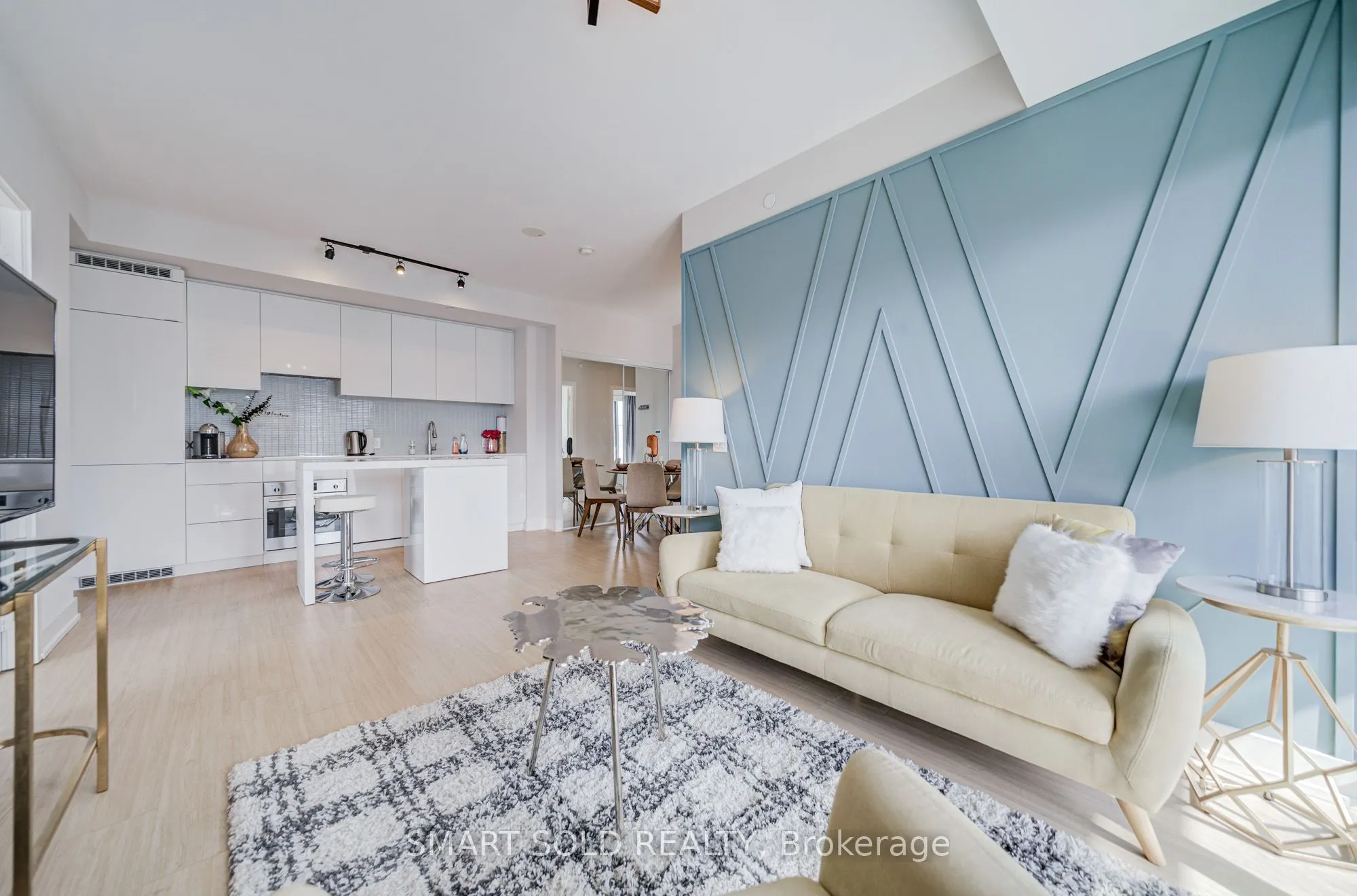 7 Grenville Street #3211
