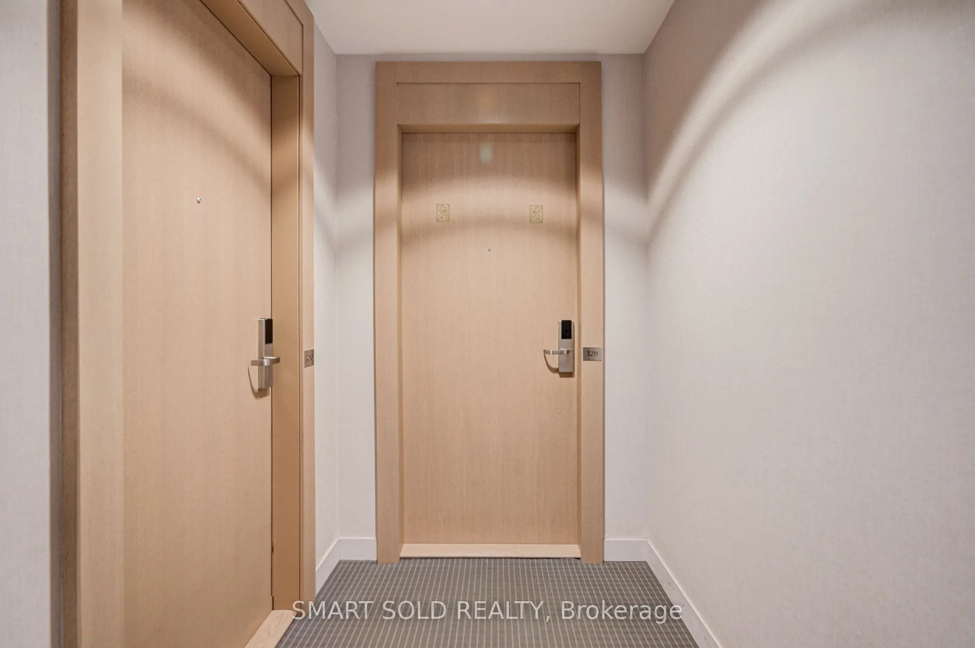 7 Grenville Street #3211