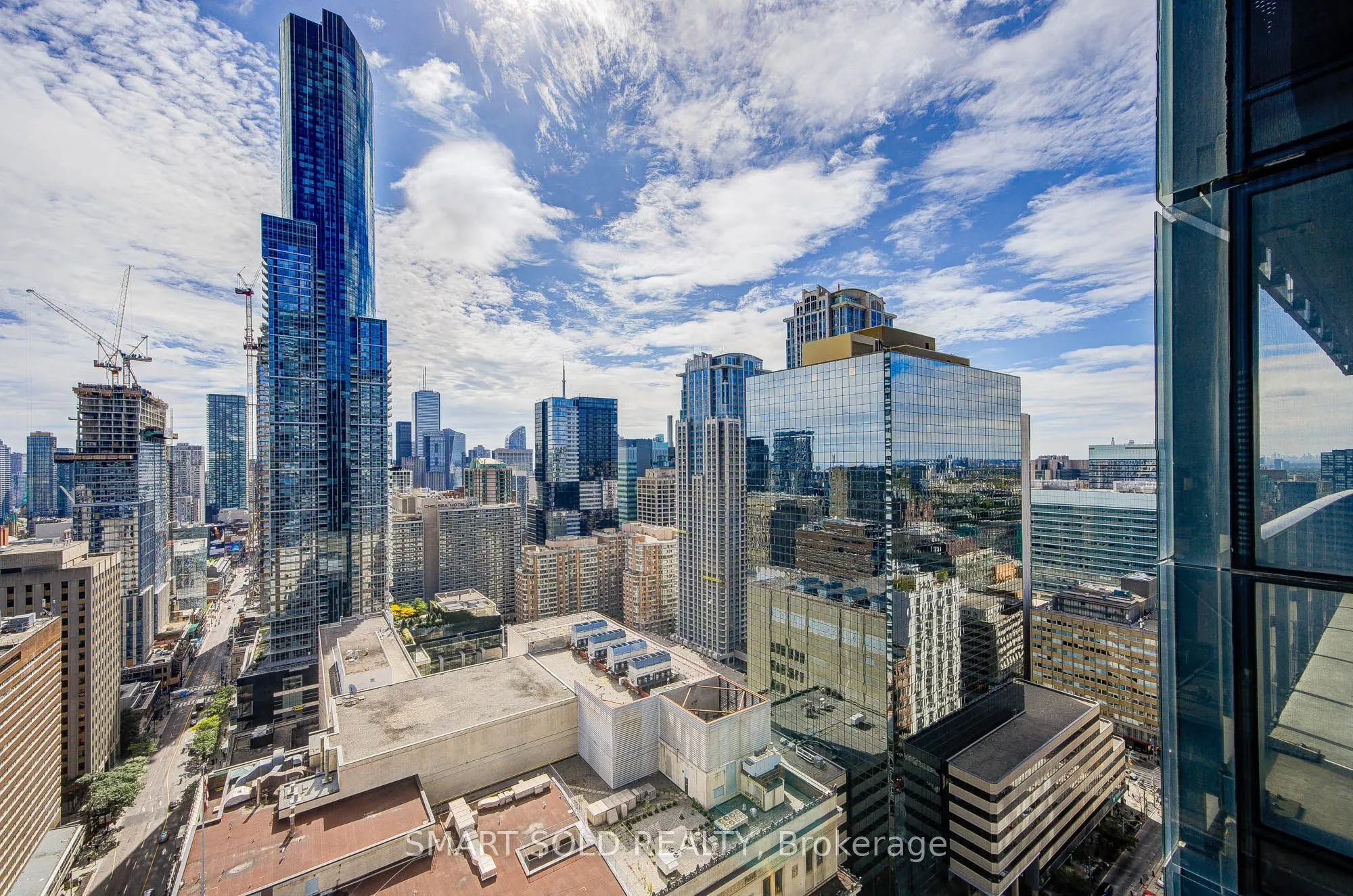 7 Grenville Street #3211