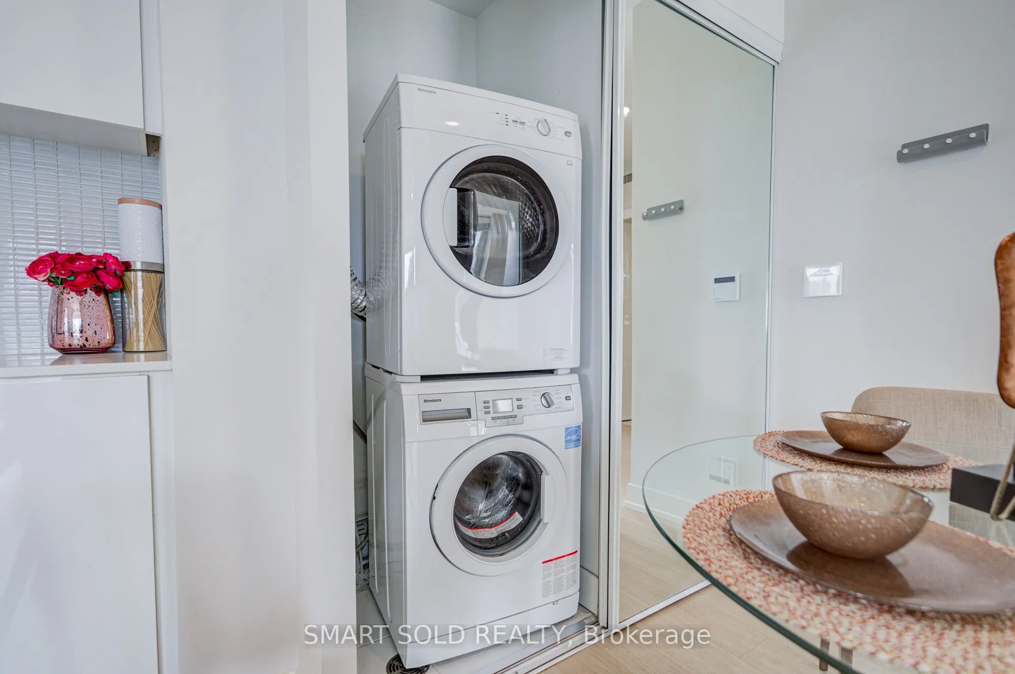 7 Grenville Street #3211