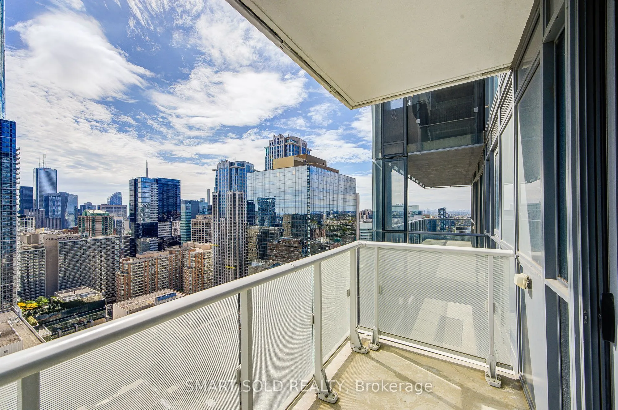7 Grenville Street #3211