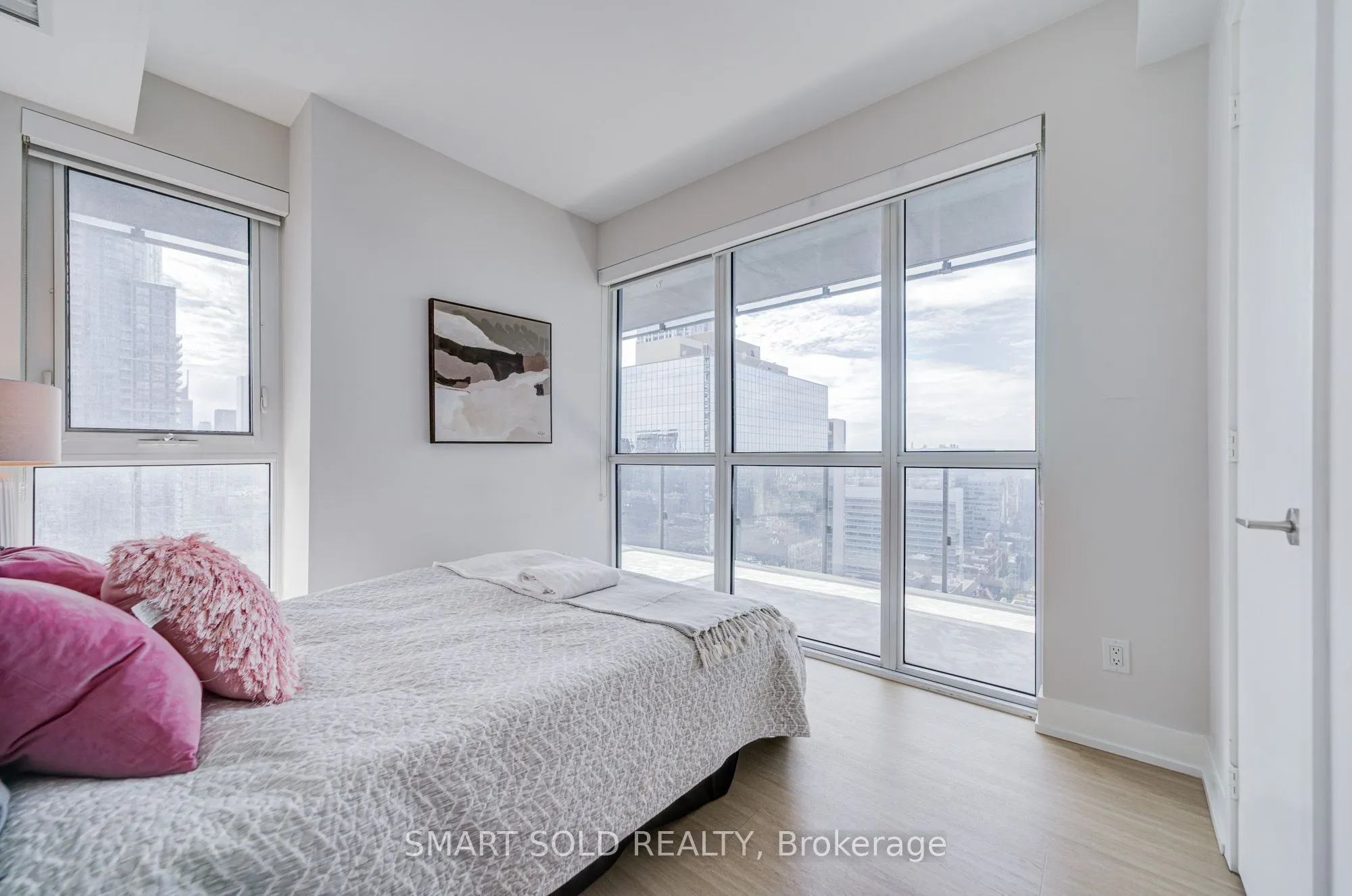 7 Grenville Street #3211