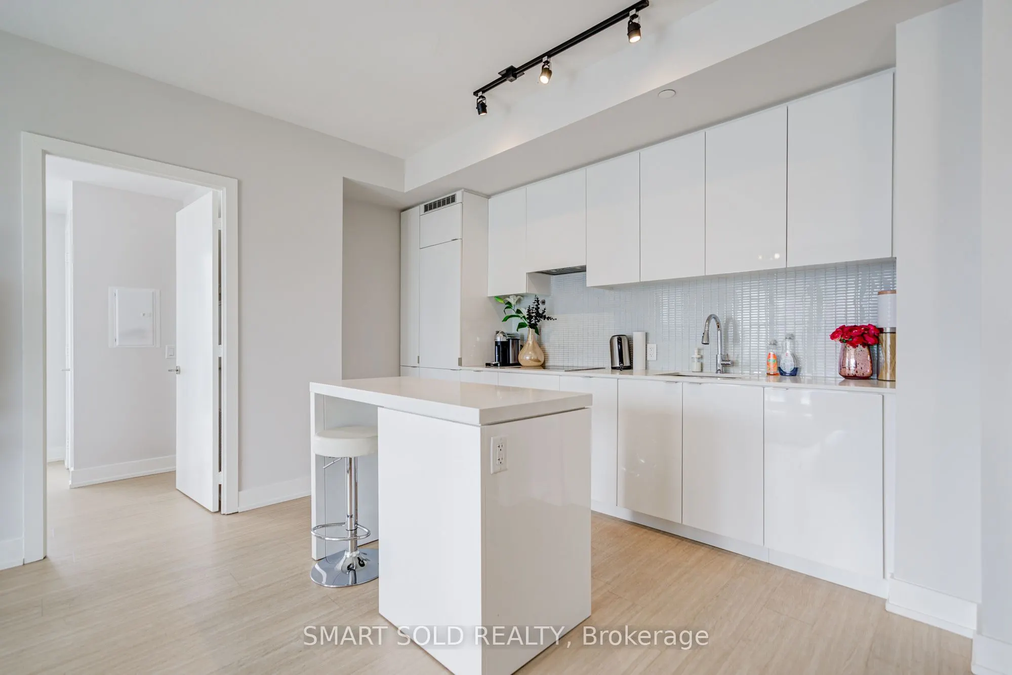 7 Grenville Street #3211