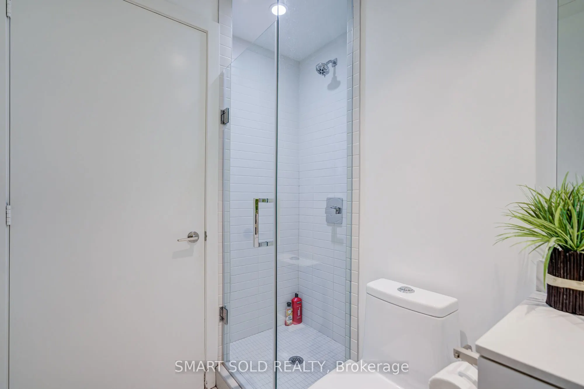 7 Grenville Street #3211