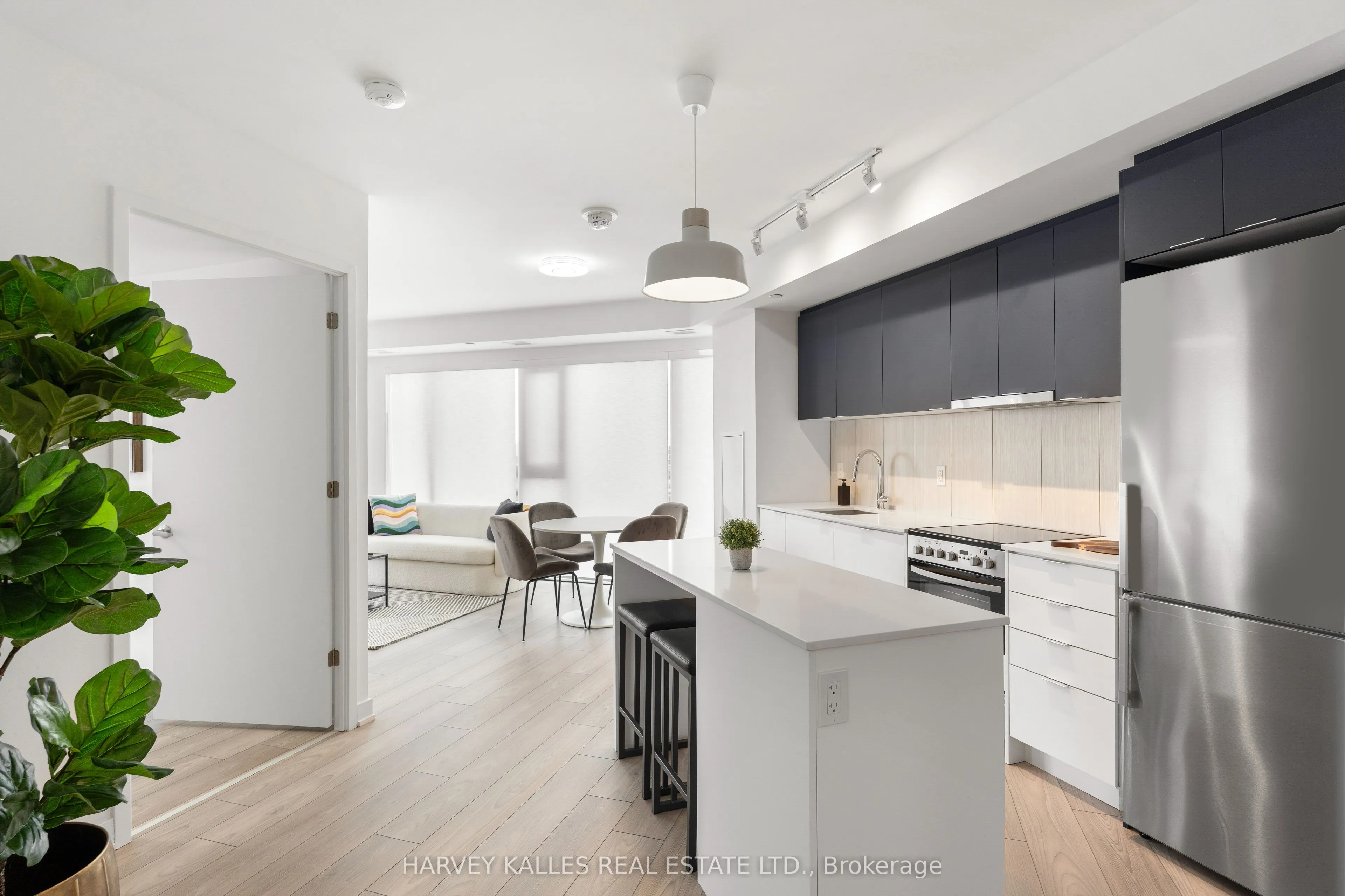 8 Tippett Road #1105
