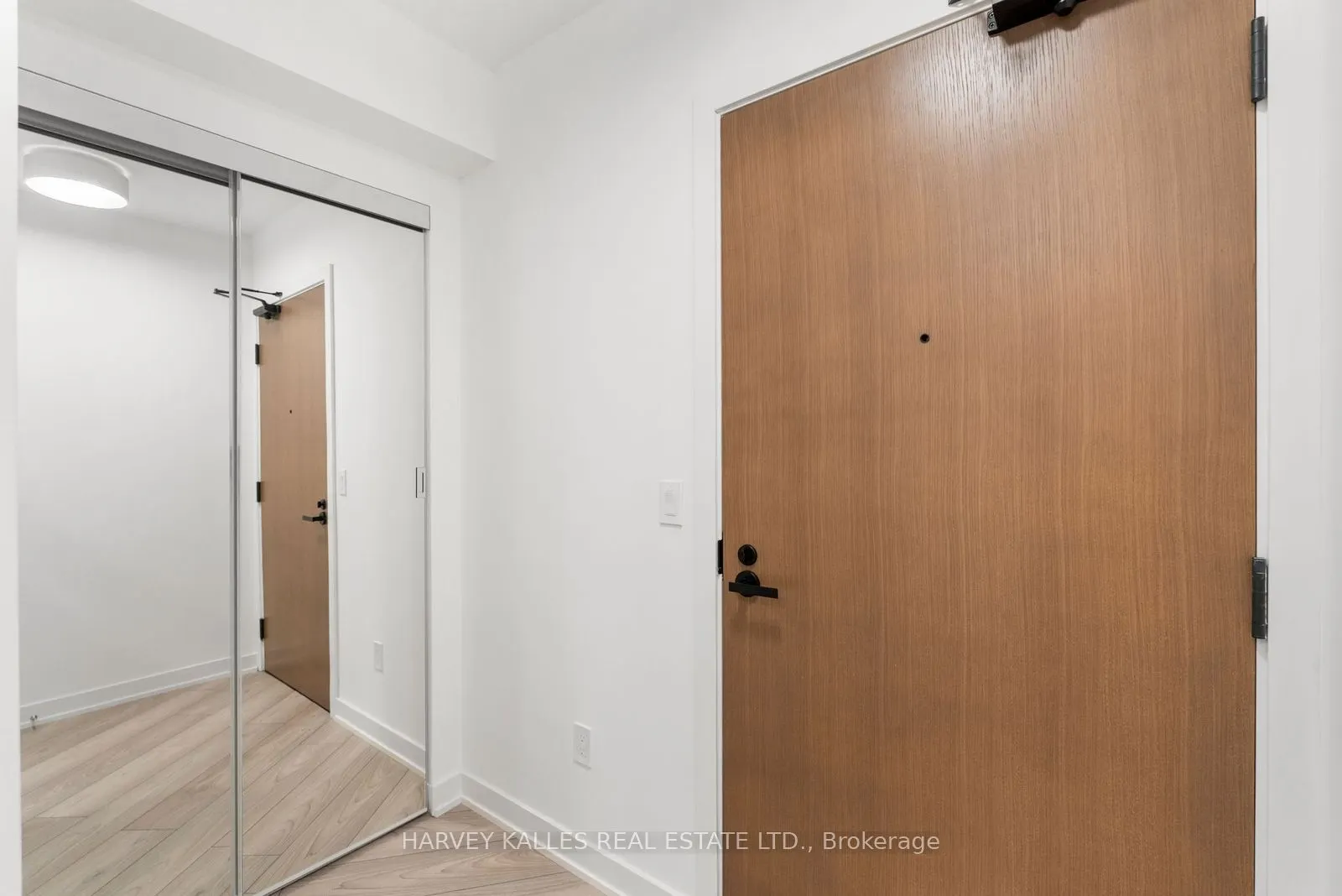 8 Tippett Road #1105