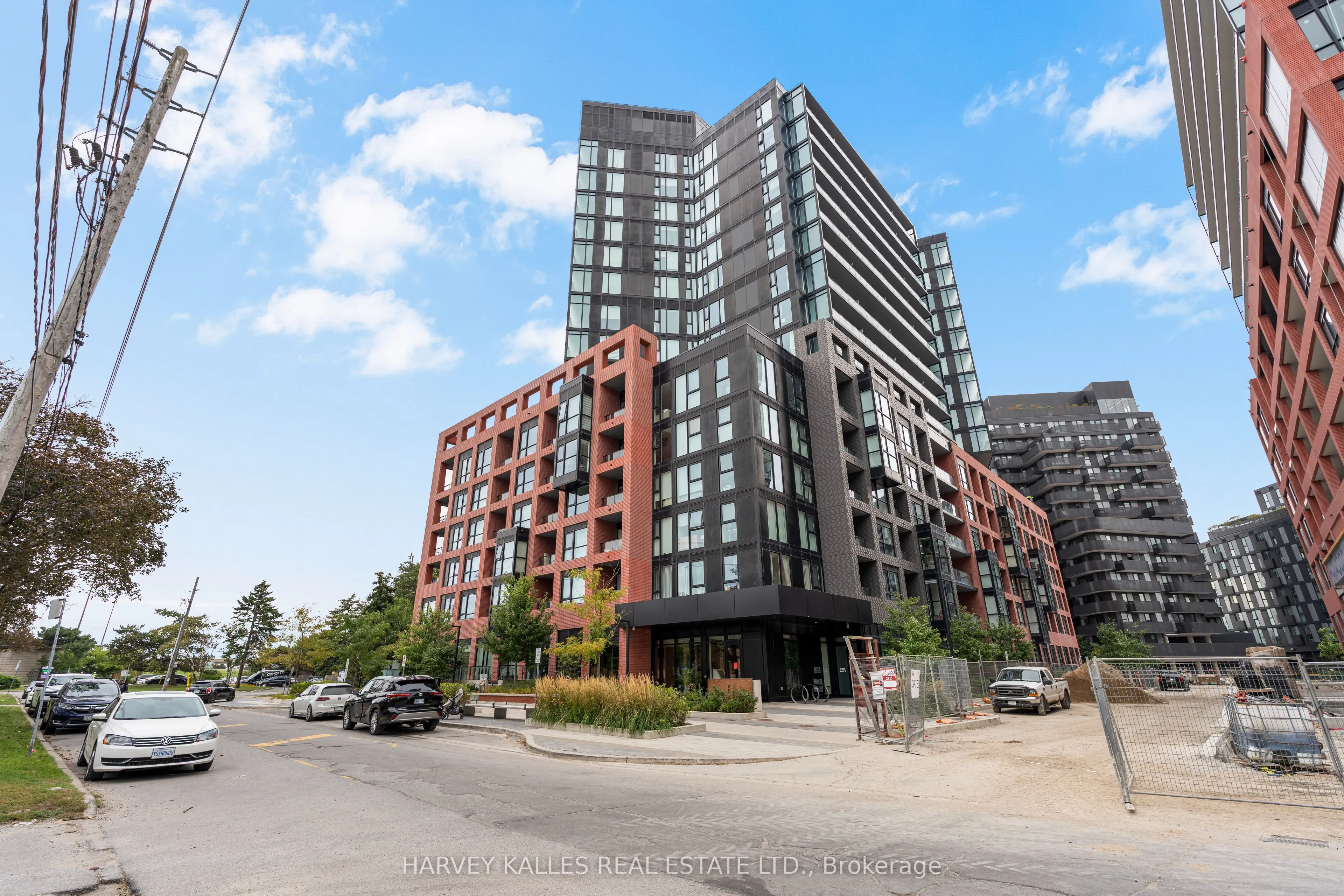 8 Tippett Road #1105