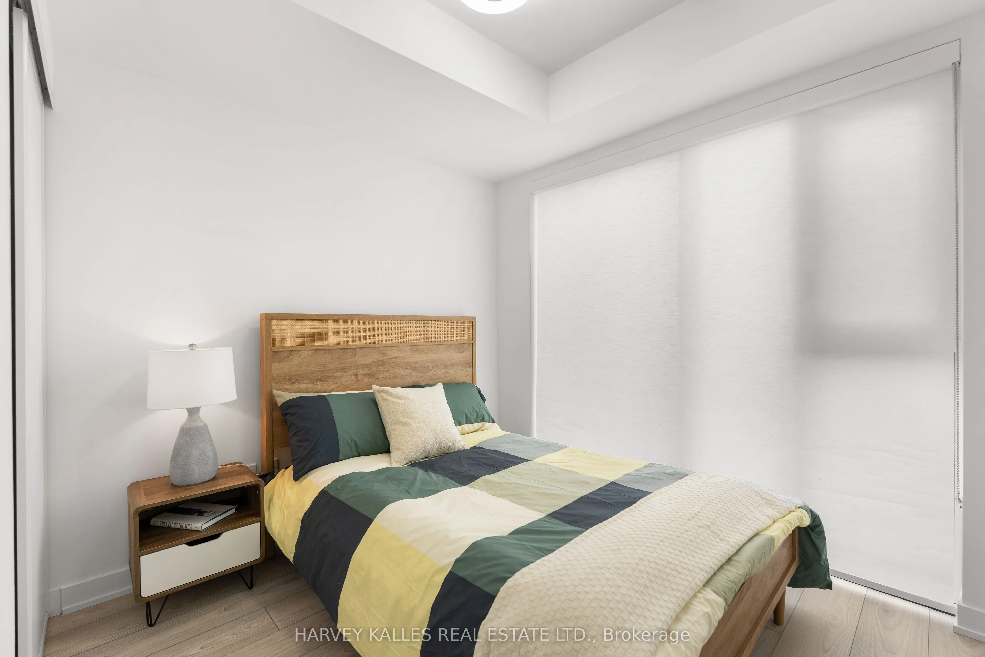 8 Tippett Road #1105