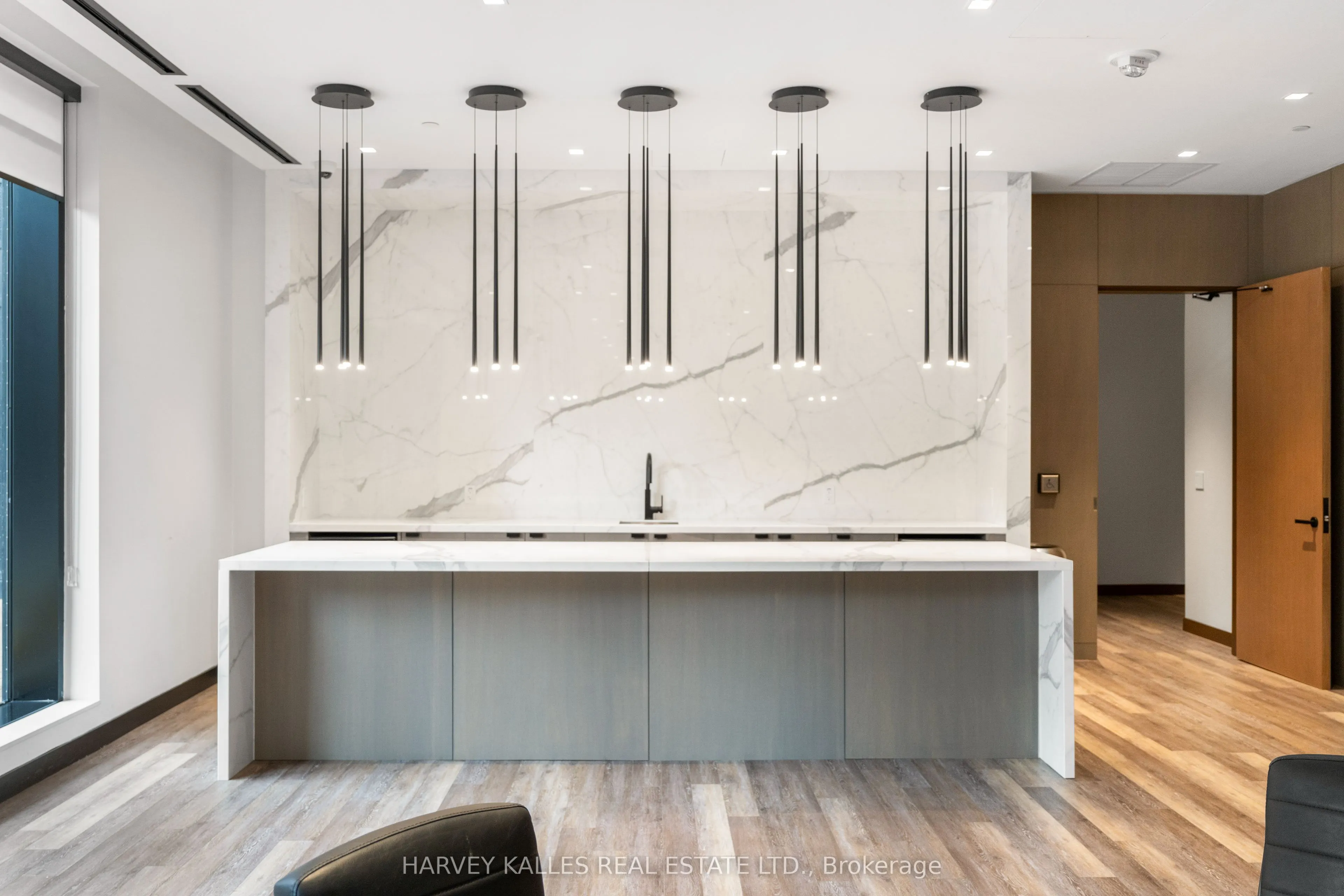 8 Tippett Road #1105