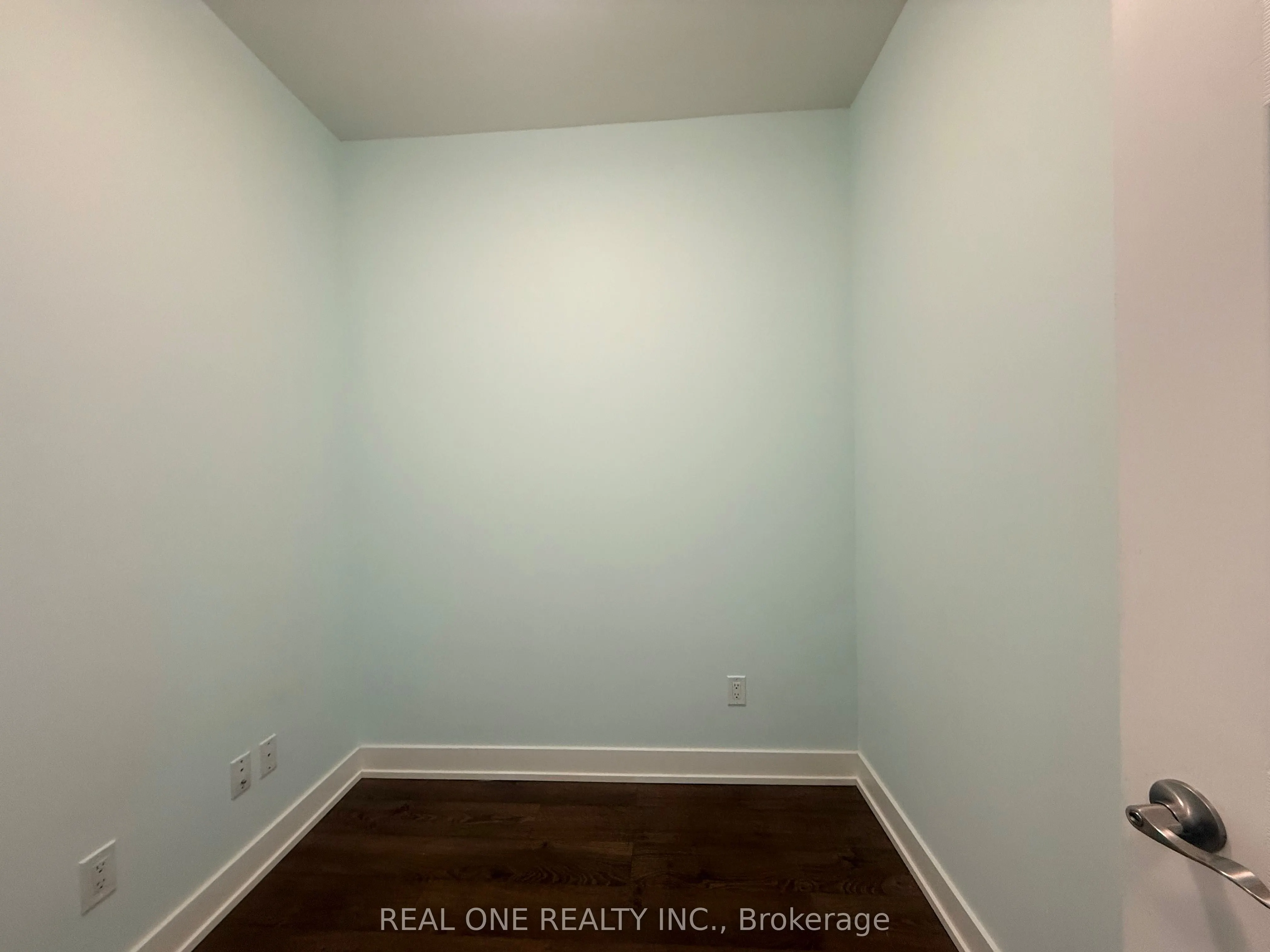 80 Vanauley Street #610