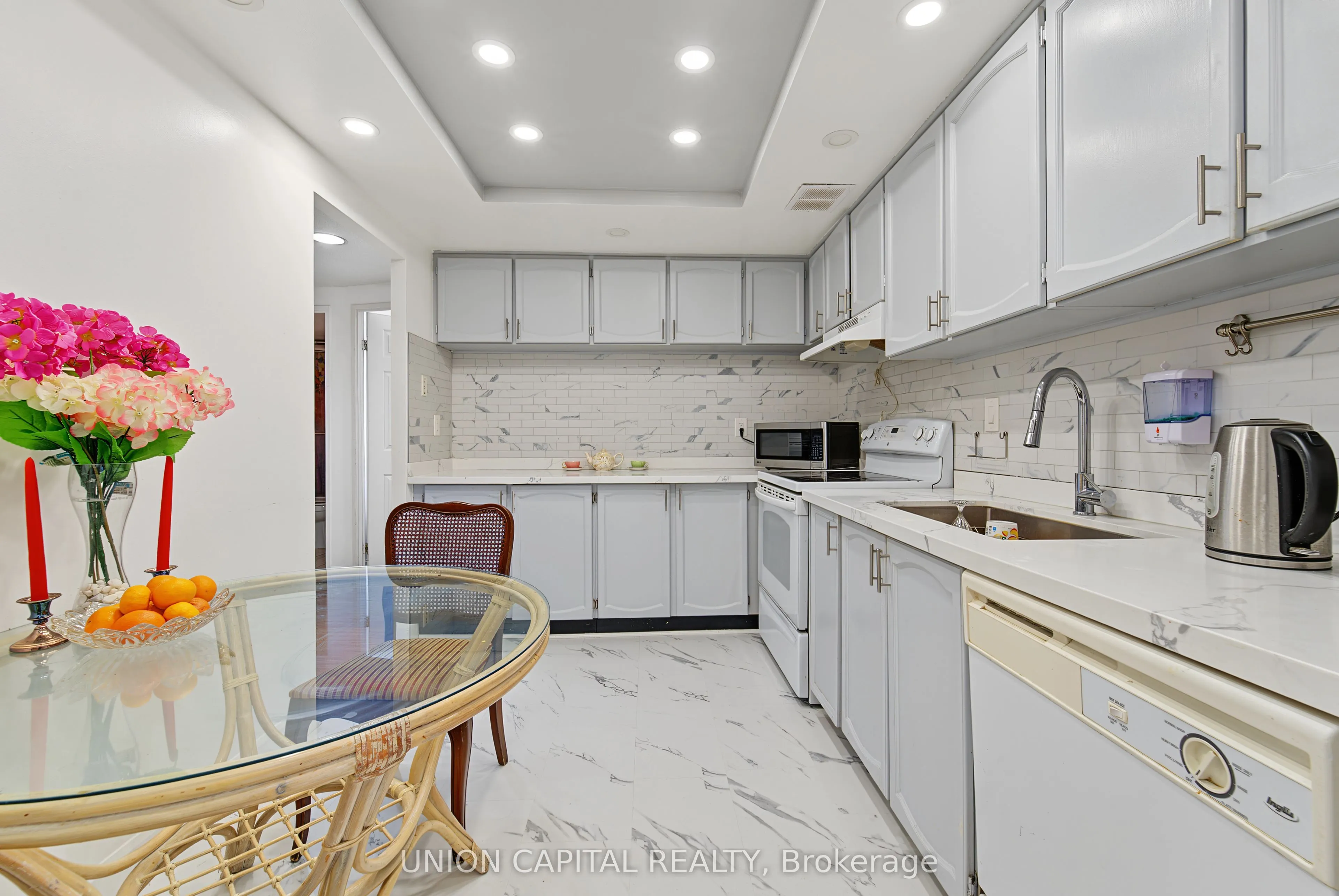 3303 Don Mills Road #1402