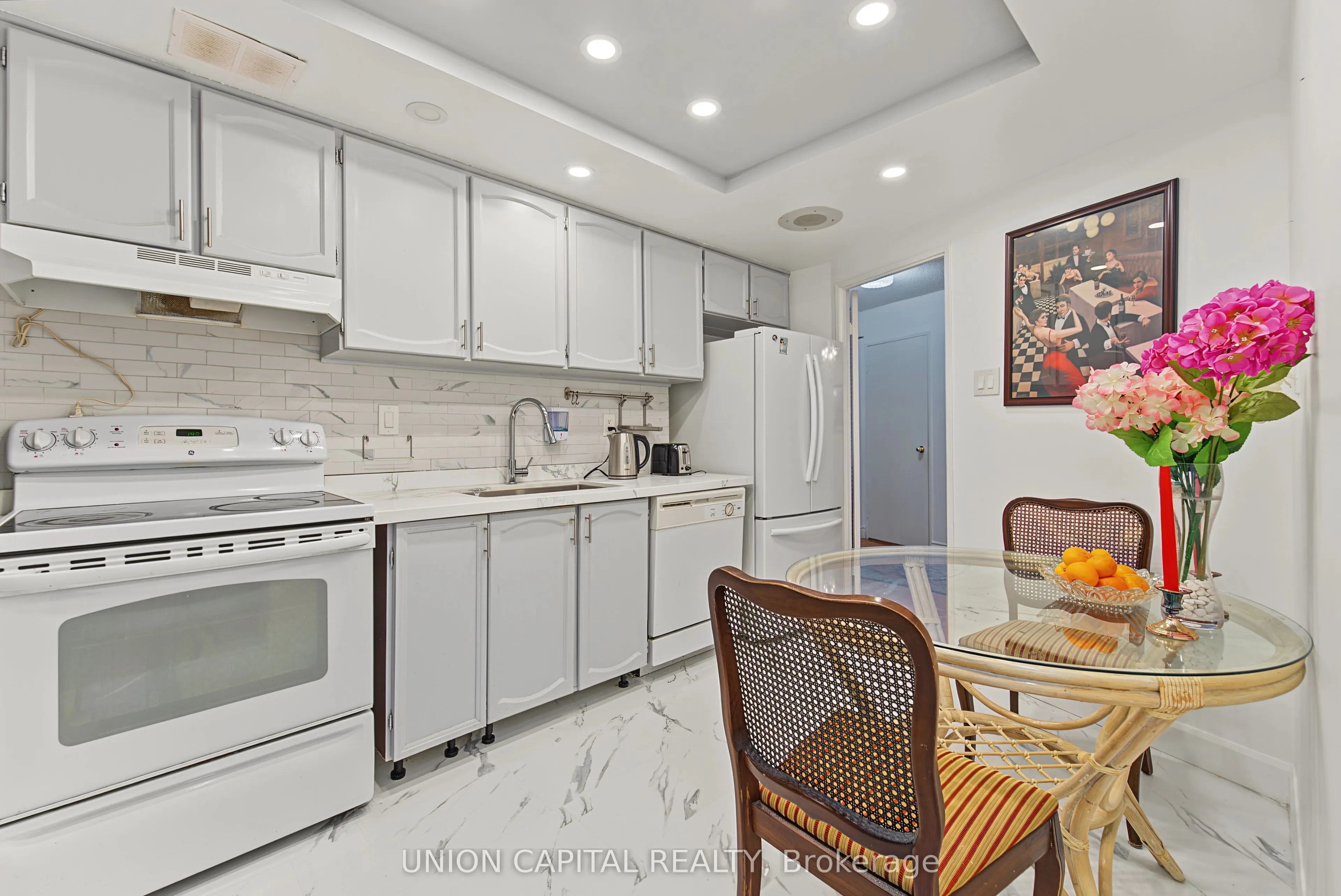 3303 Don Mills Road #1402