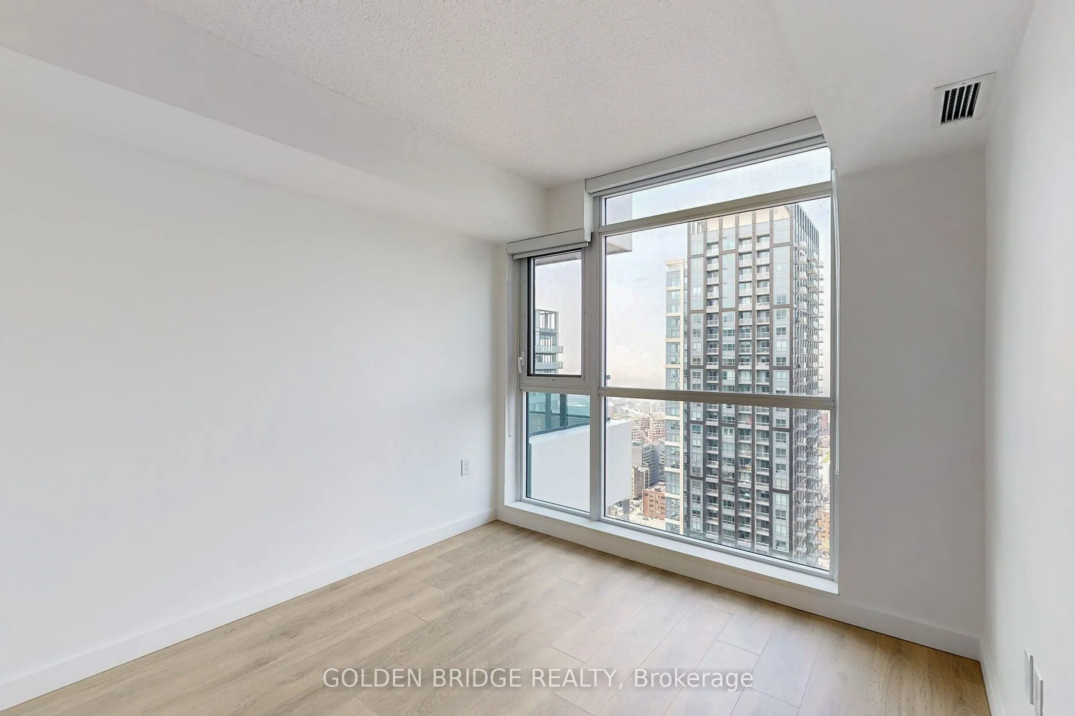 38 Widmer Street #4811
