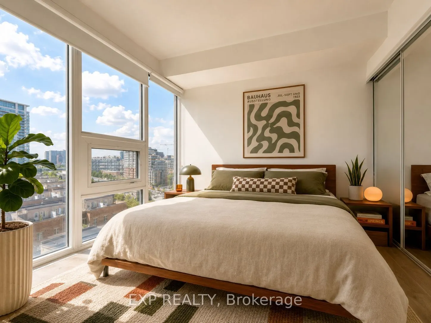 19 Western Battery Road #811