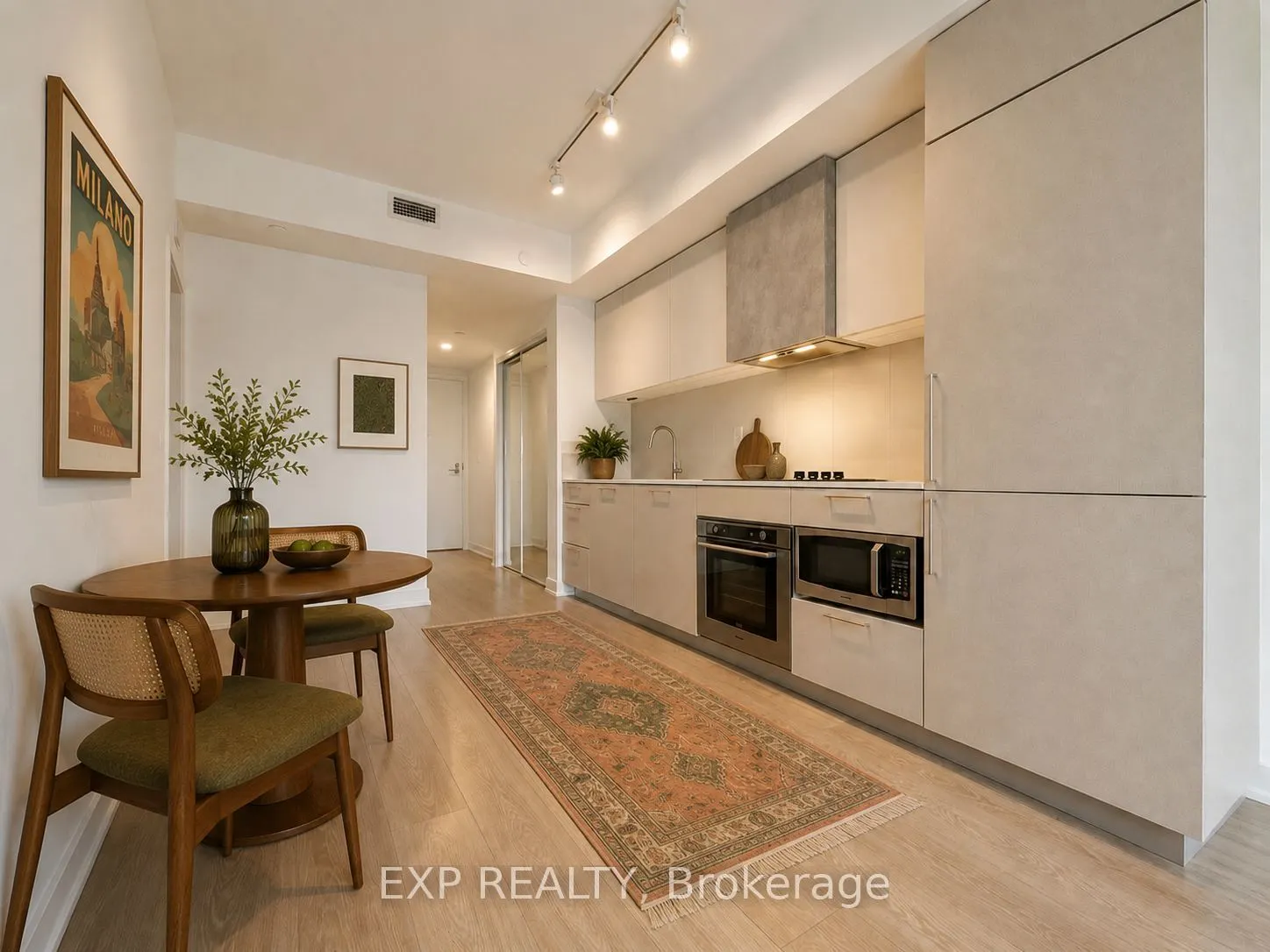 19 Western Battery Road #811
