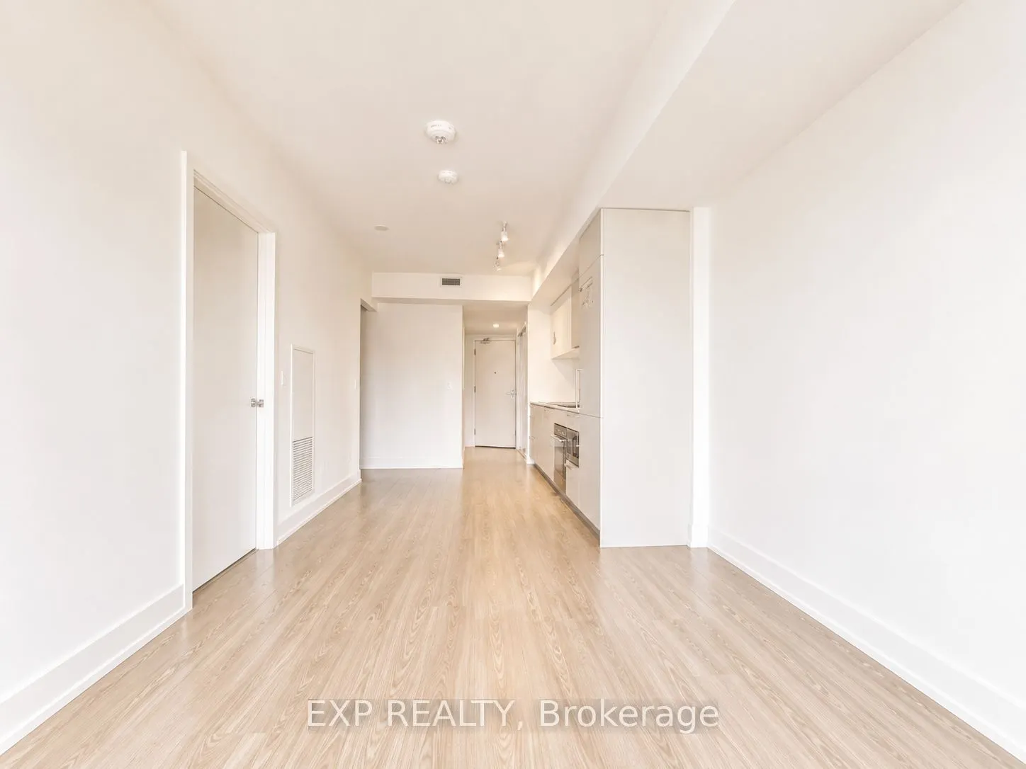 19 Western Battery Road #811