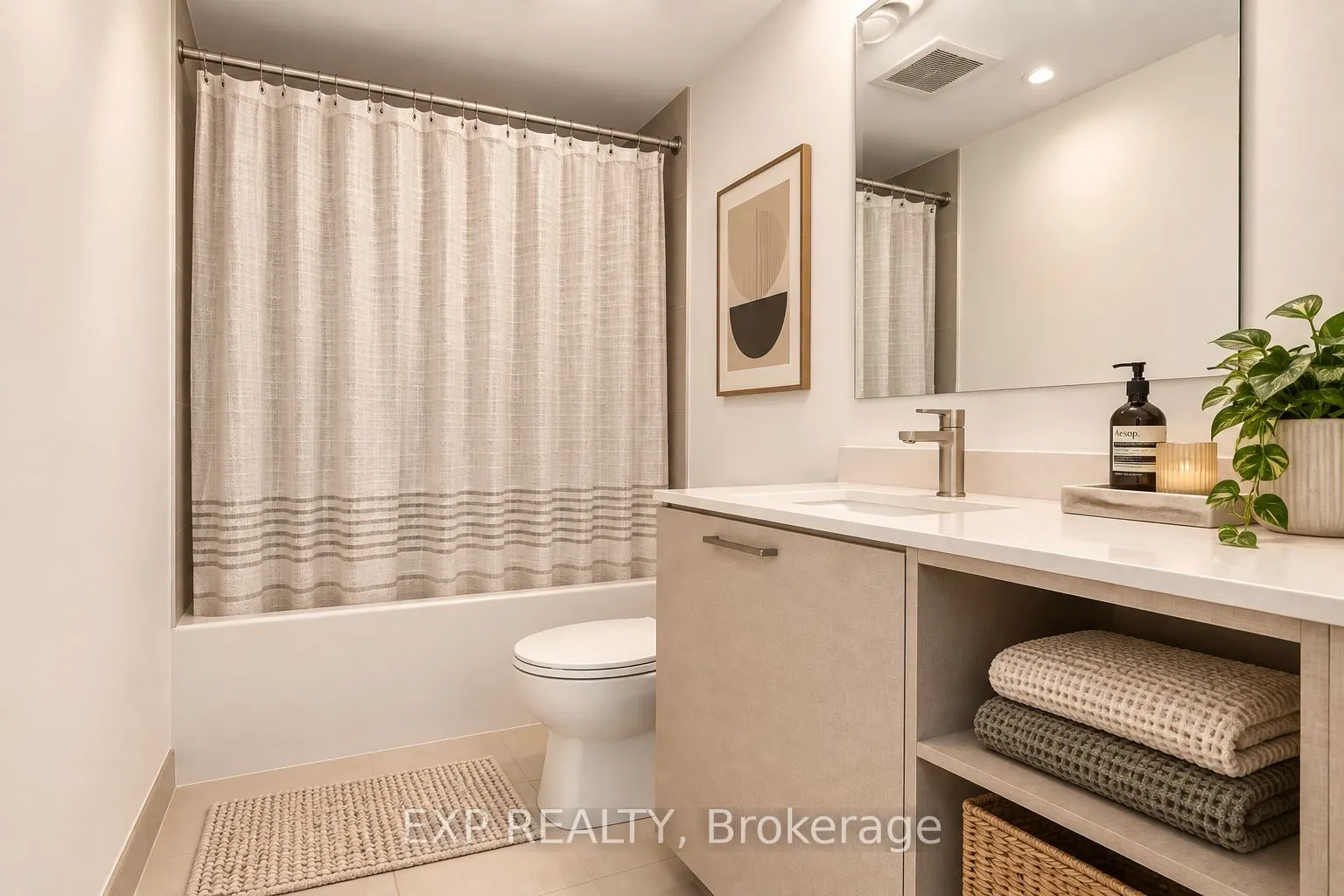 19 Western Battery Road #811