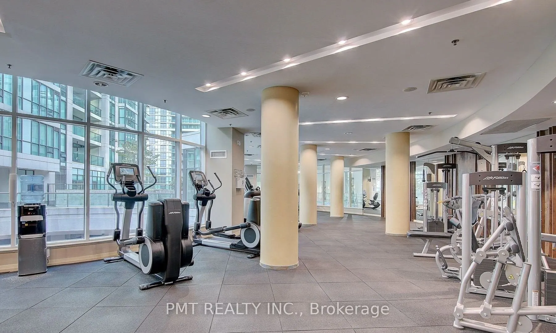 12 Yonge Street #408