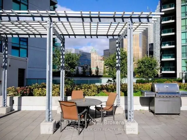 12 Yonge Street #408