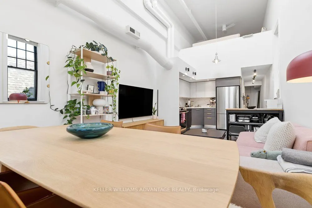 394 Euclid Avenue #201