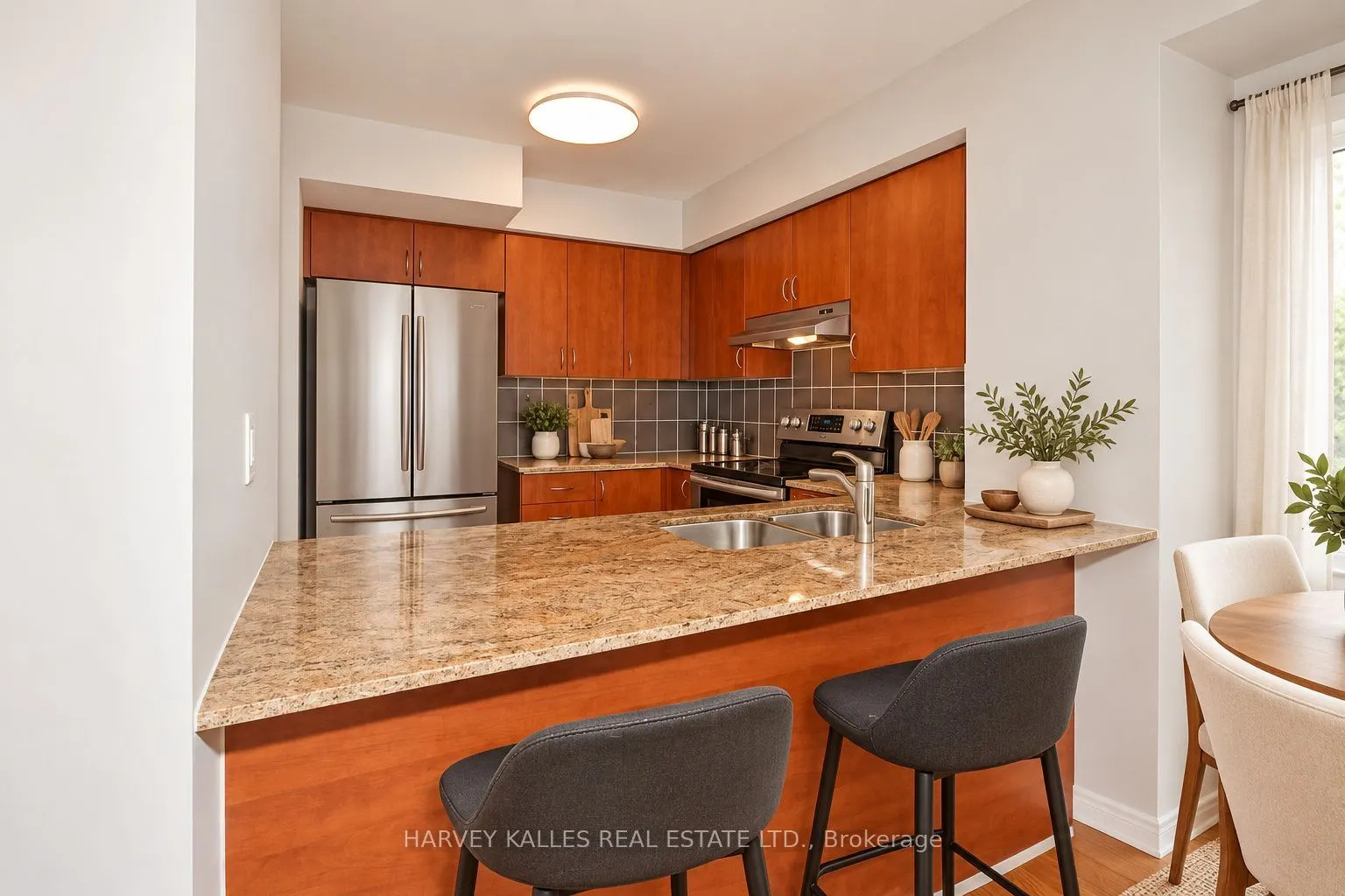 225 Wellesley Street E #313