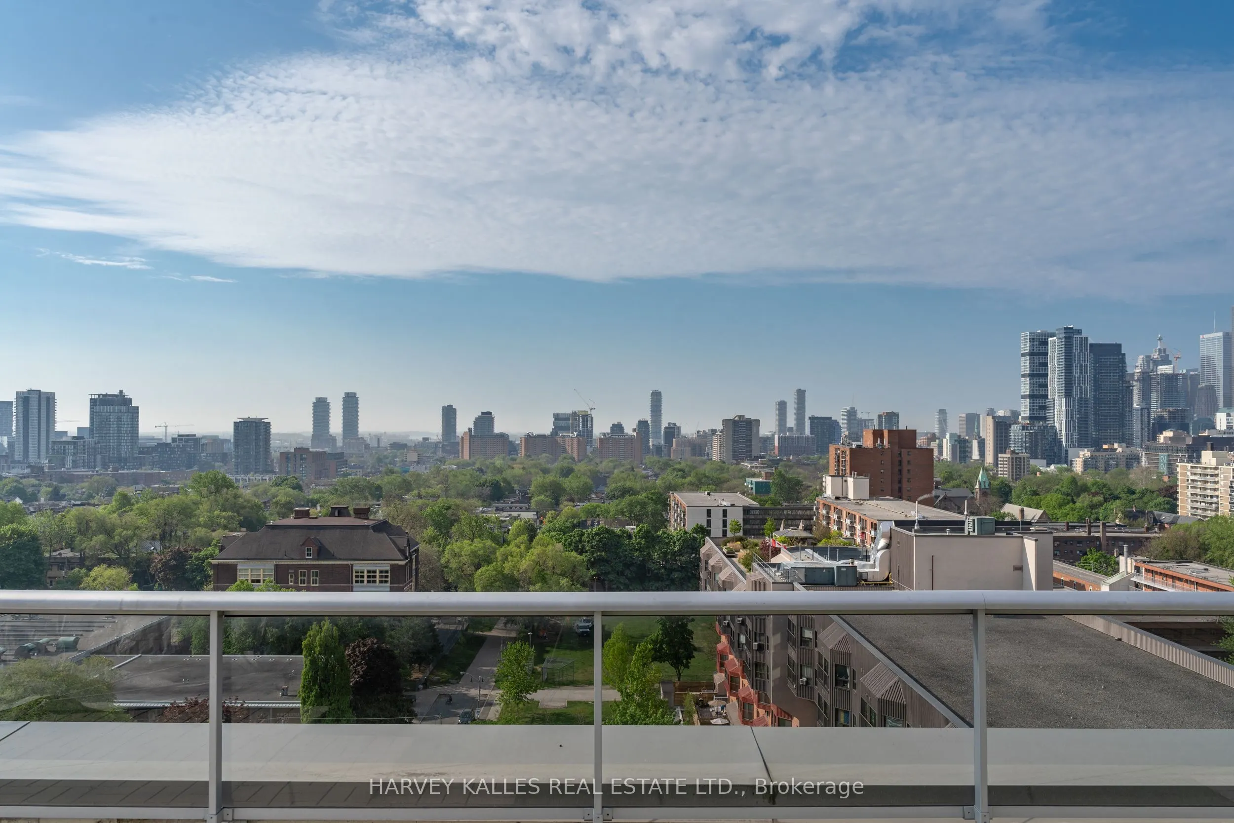 225 Wellesley Street E #313