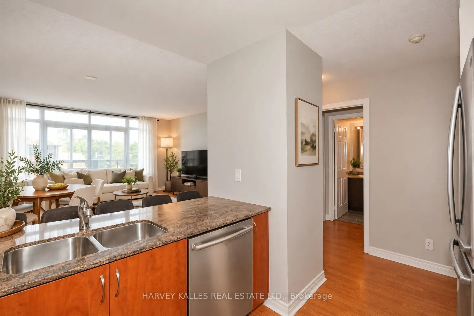 225 Wellesley Street E #313