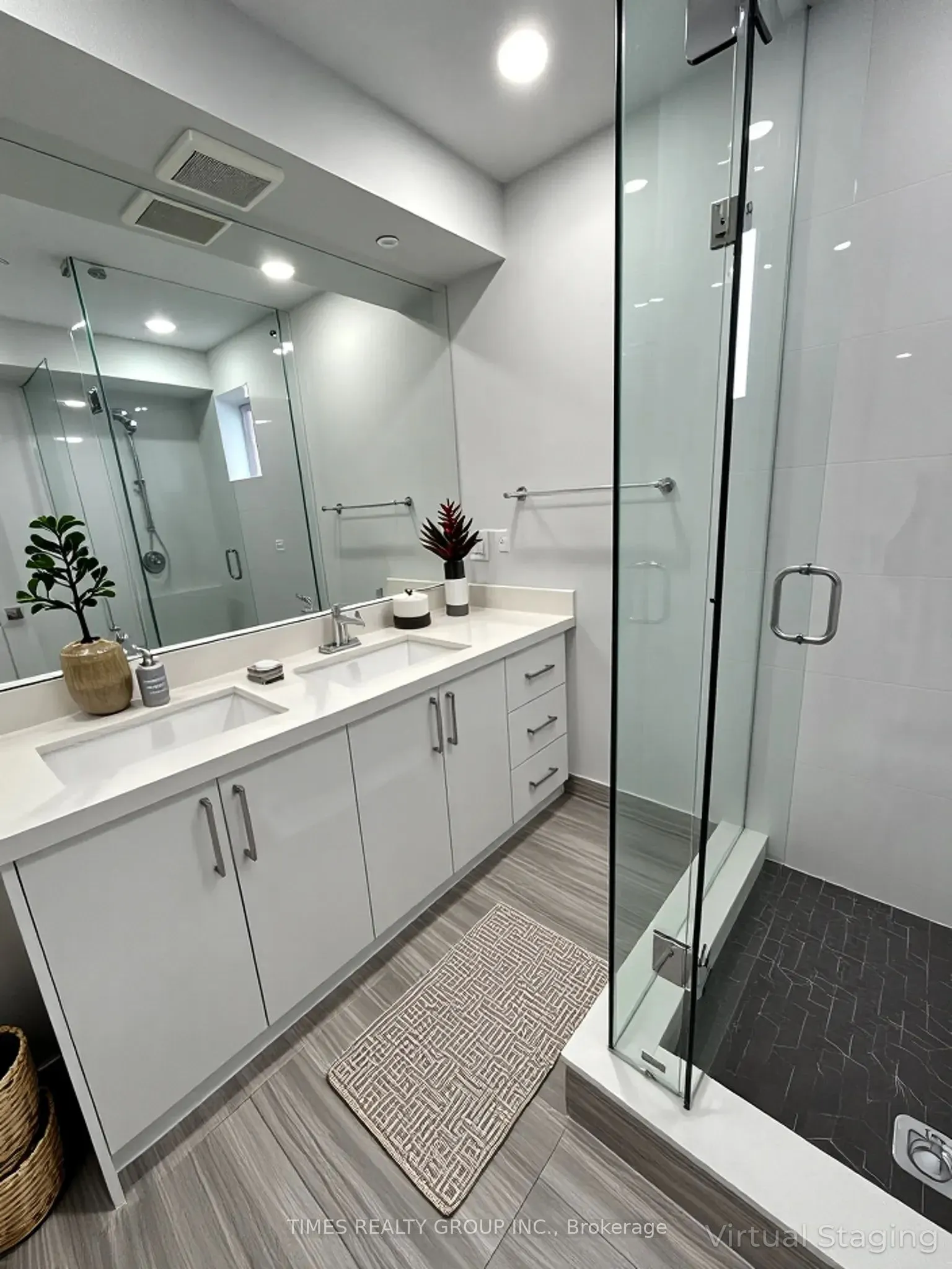 15 Walmer Road #508
