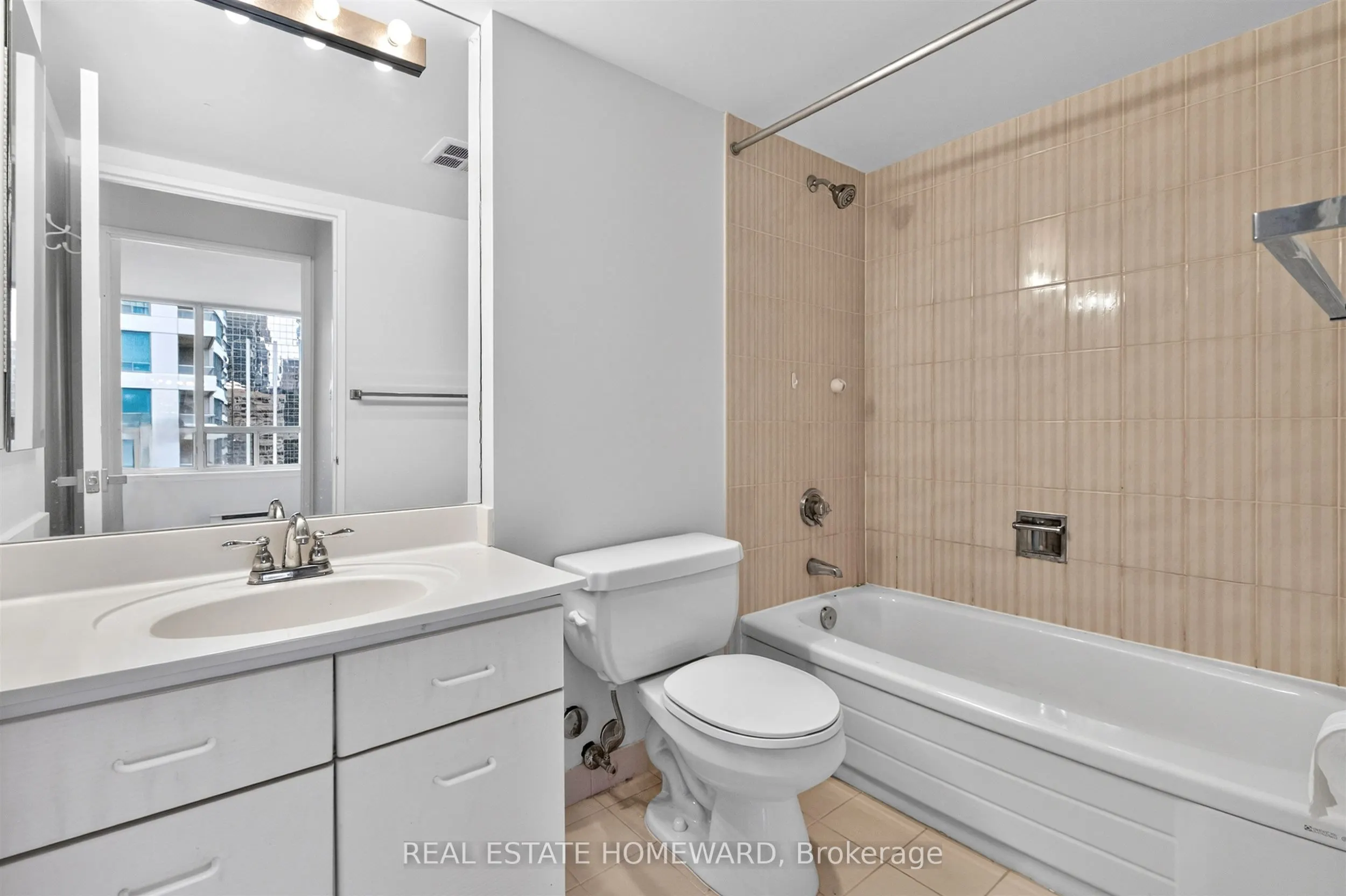 30 Greenfield Avenue #1803