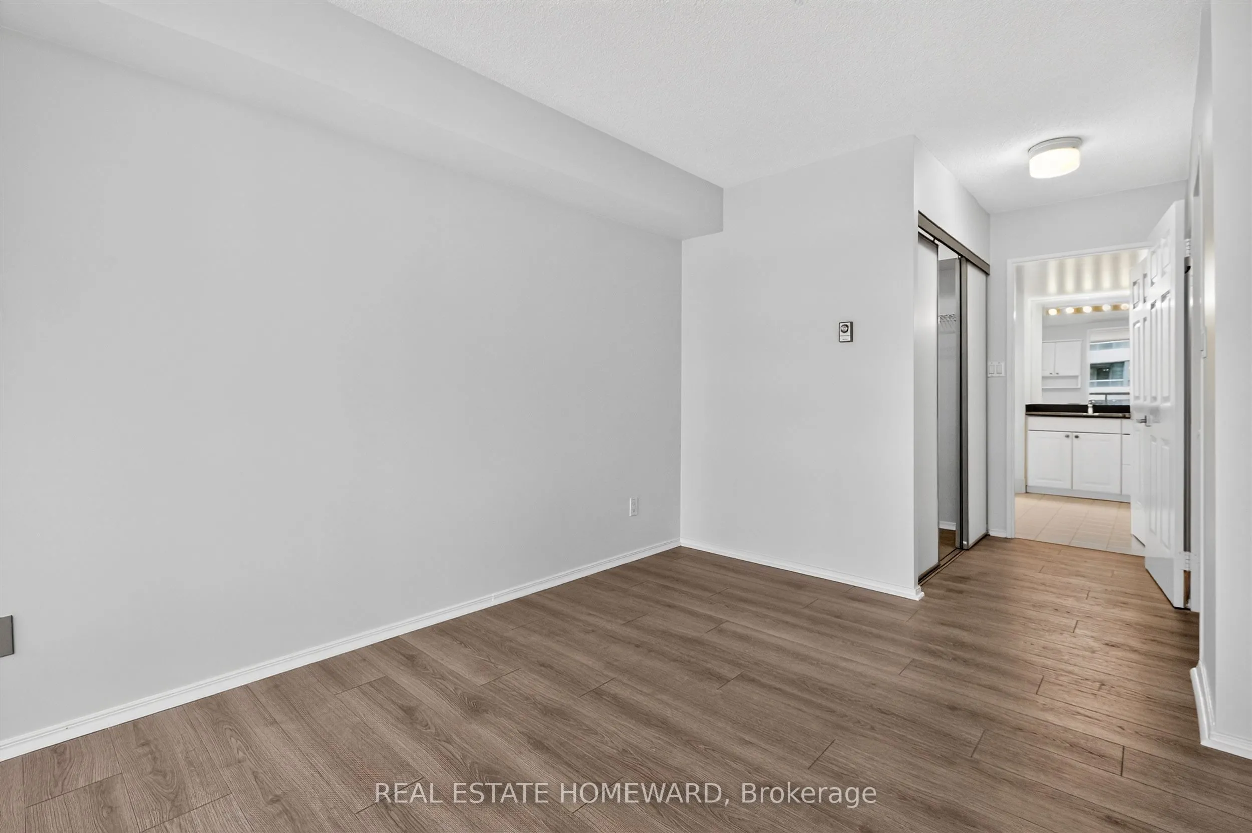 30 Greenfield Avenue #1803
