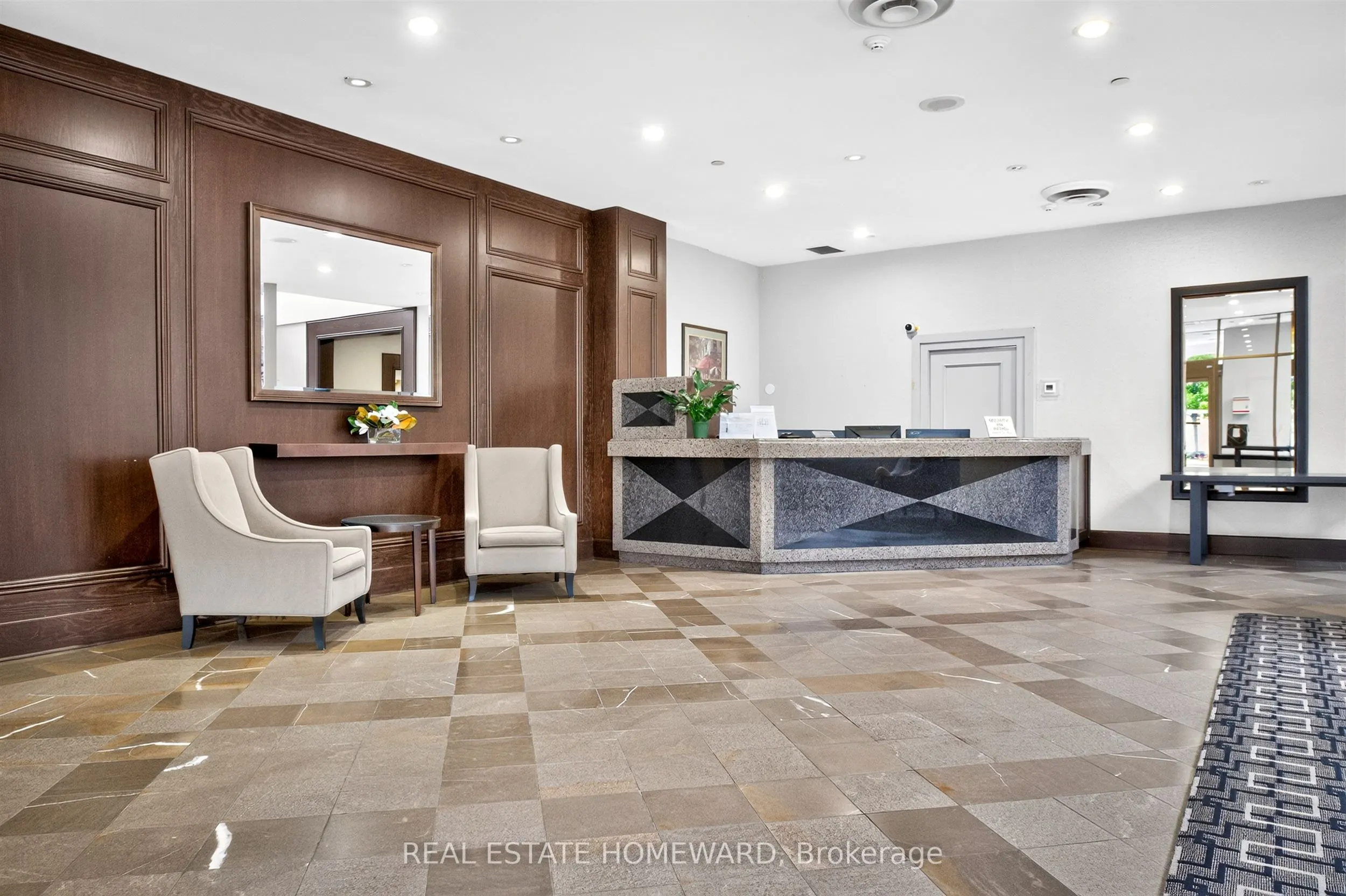 30 Greenfield Avenue #1803