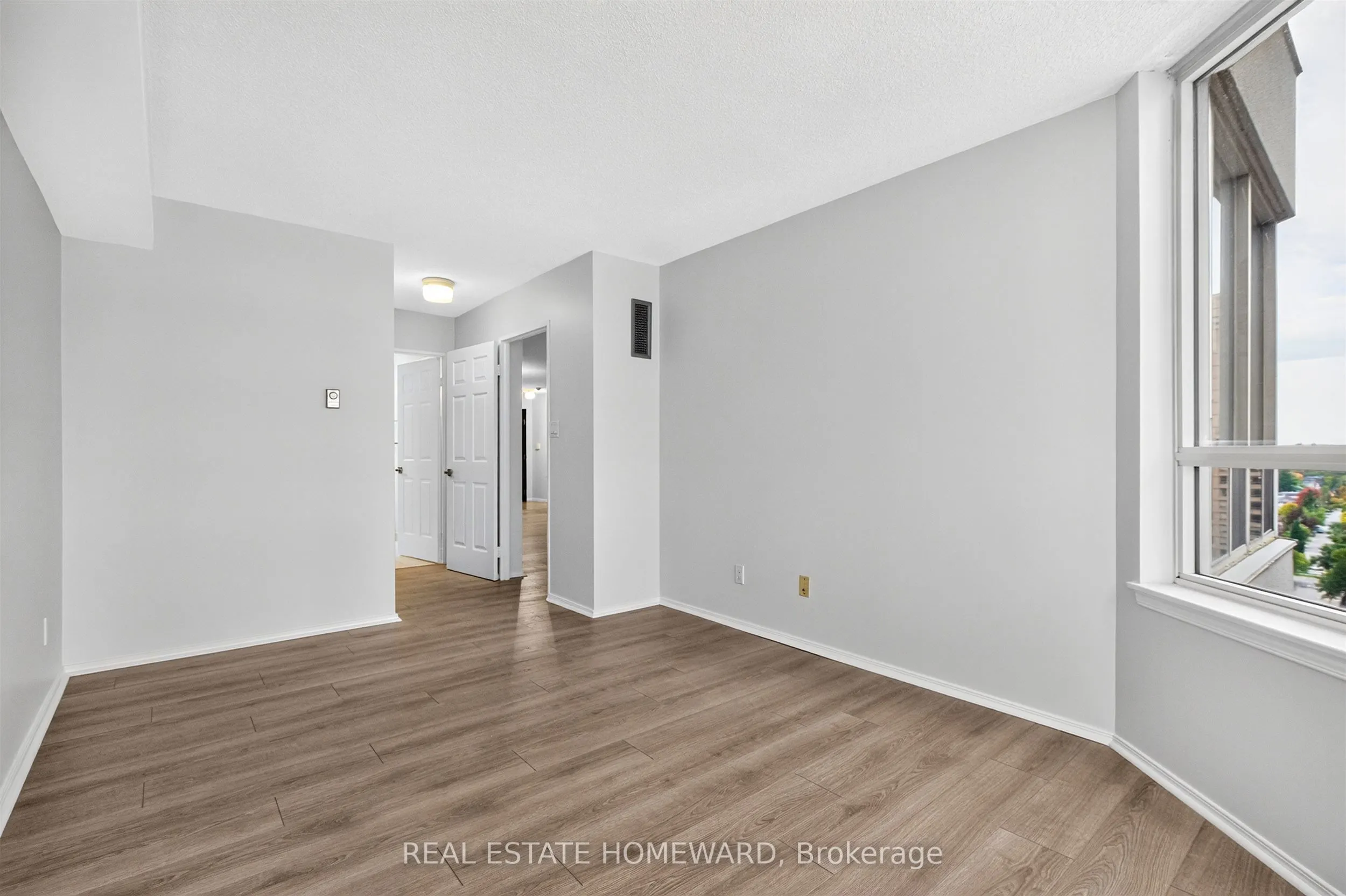 30 Greenfield Avenue #1803