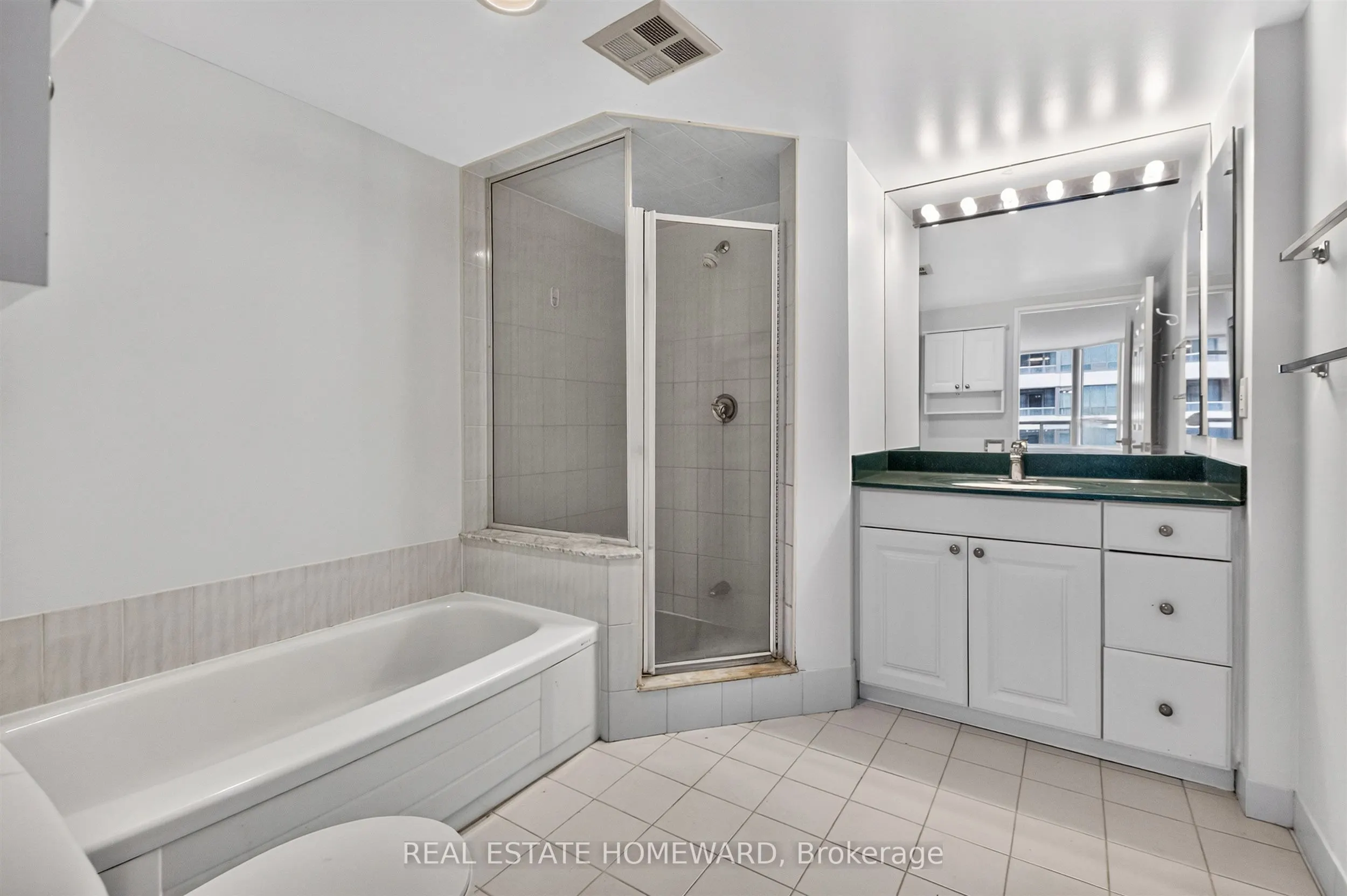 30 Greenfield Avenue #1803