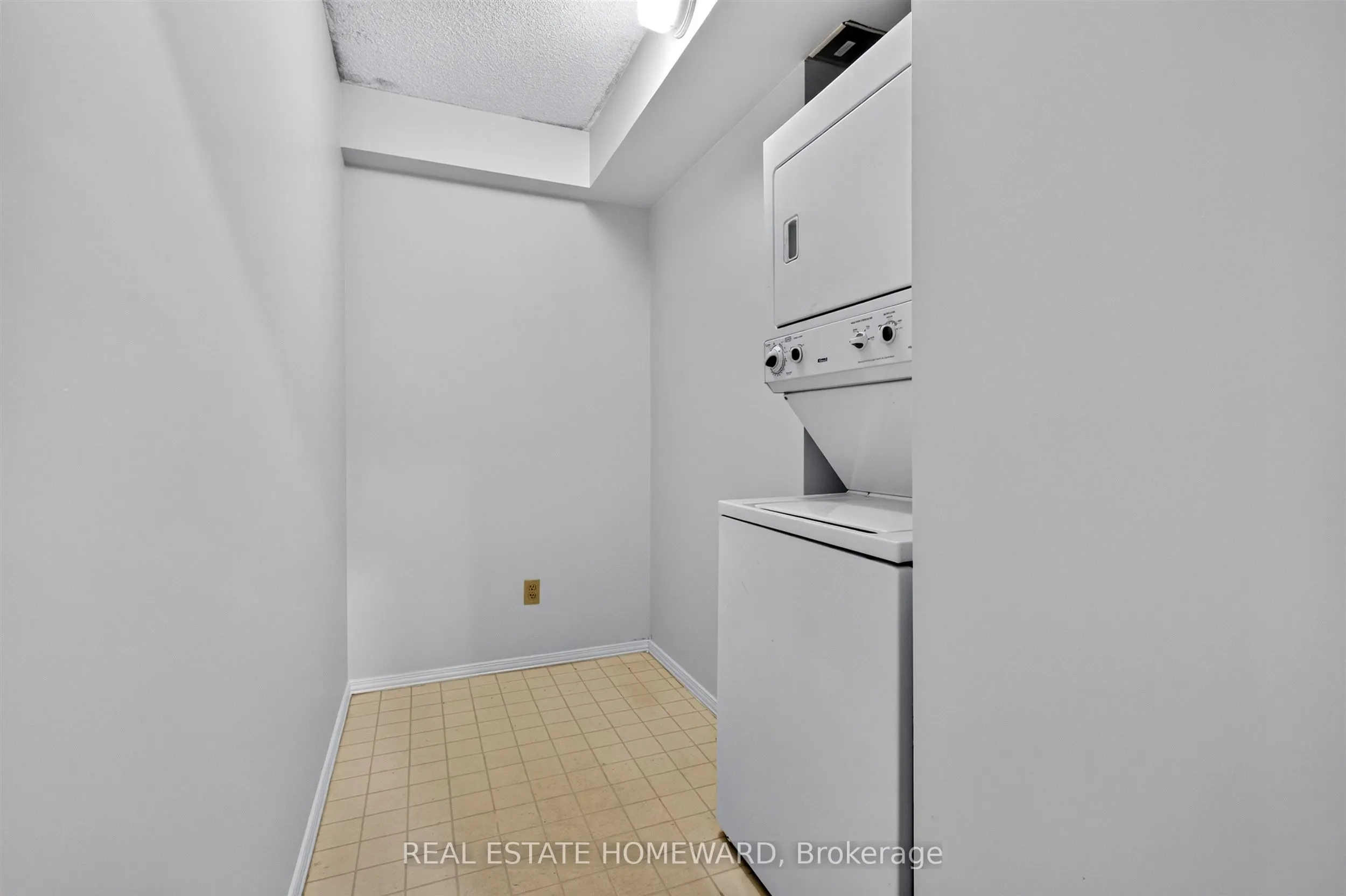 30 Greenfield Avenue #1803