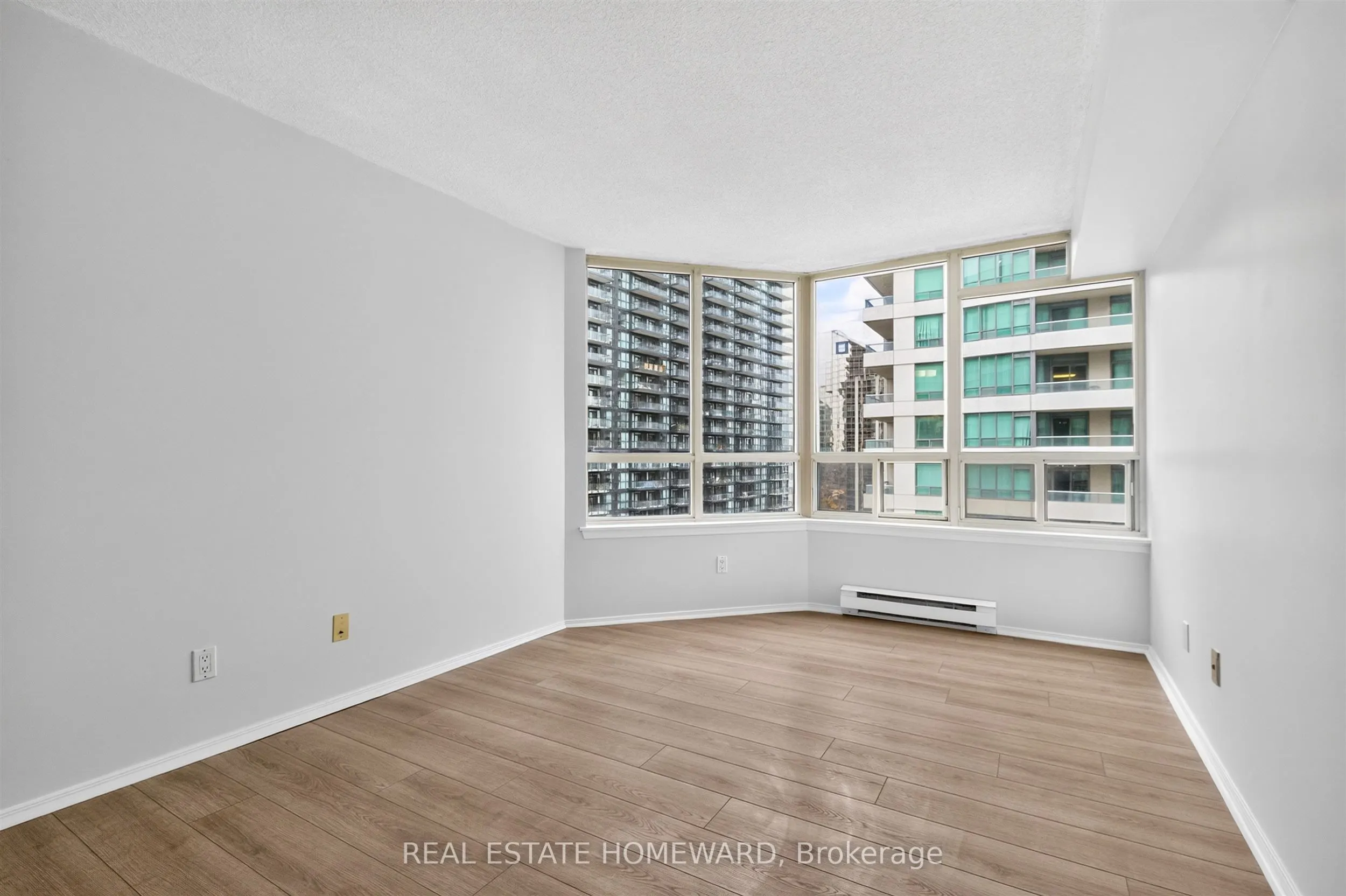 30 Greenfield Avenue #1803
