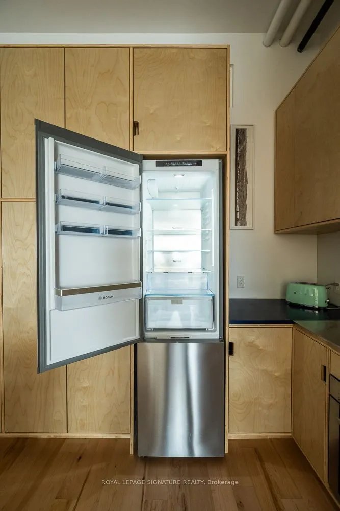 43 Hanna Avenue #715