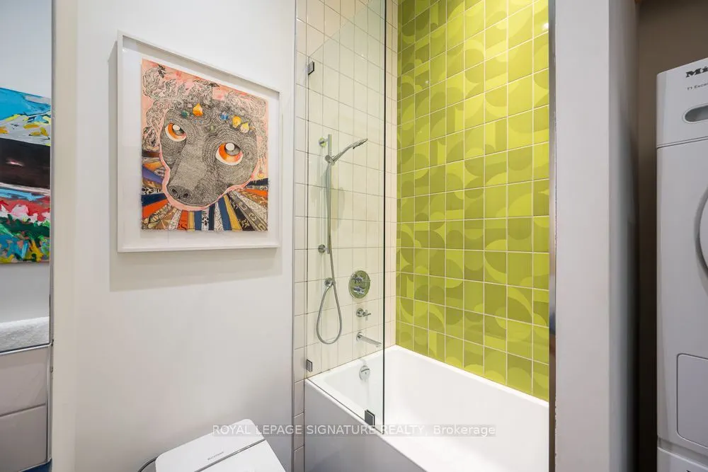 43 Hanna Avenue #715