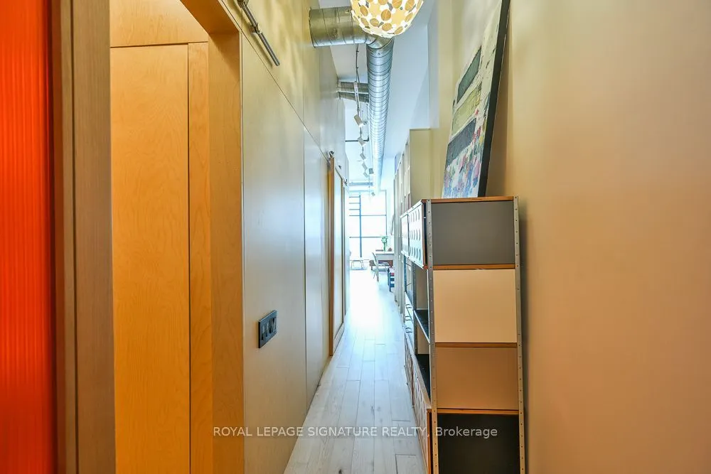 43 Hanna Avenue #715